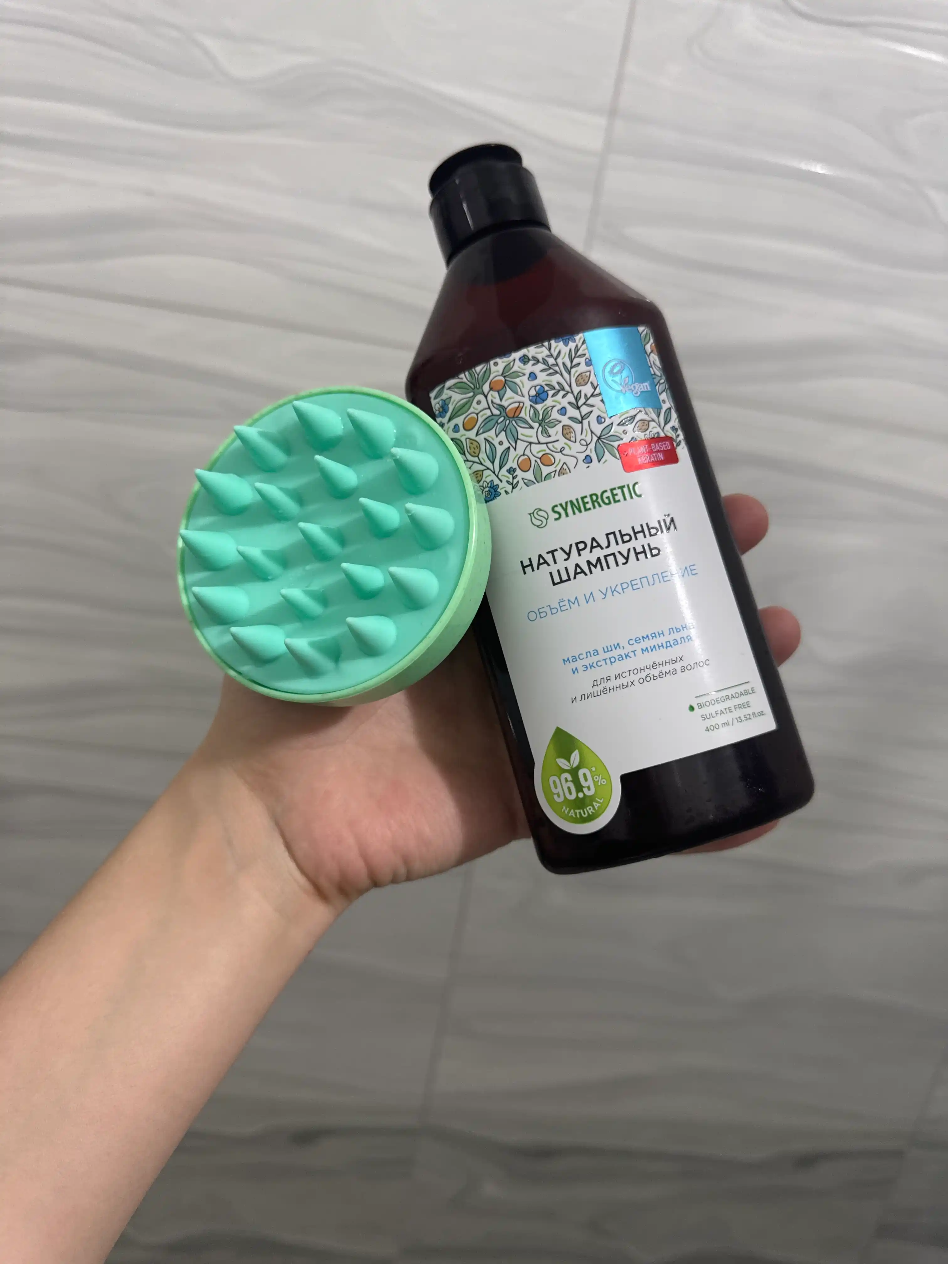 Sulfatsiz shampun SYNERGETIC "Soch hajmini va mustahkamlovchi", 400 ml