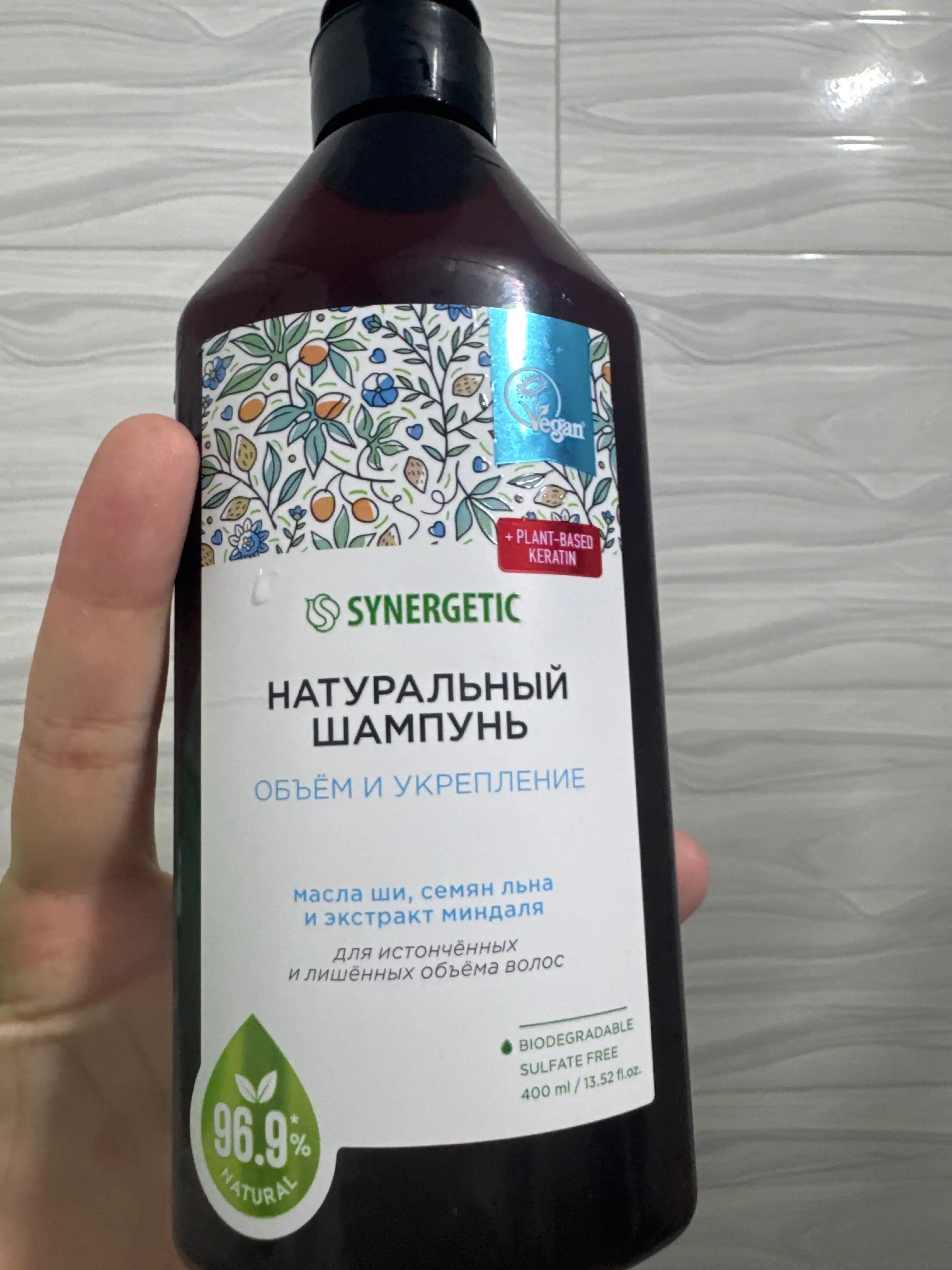 Sulfatsiz shampun SYNERGETIC "Soch hajmini va mustahkamlovchi", 400 ml