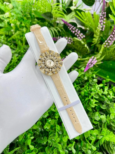 Женские наручные часы, элегантные и компактные часы — LWATCHS-75W0054-КРЕМОВ