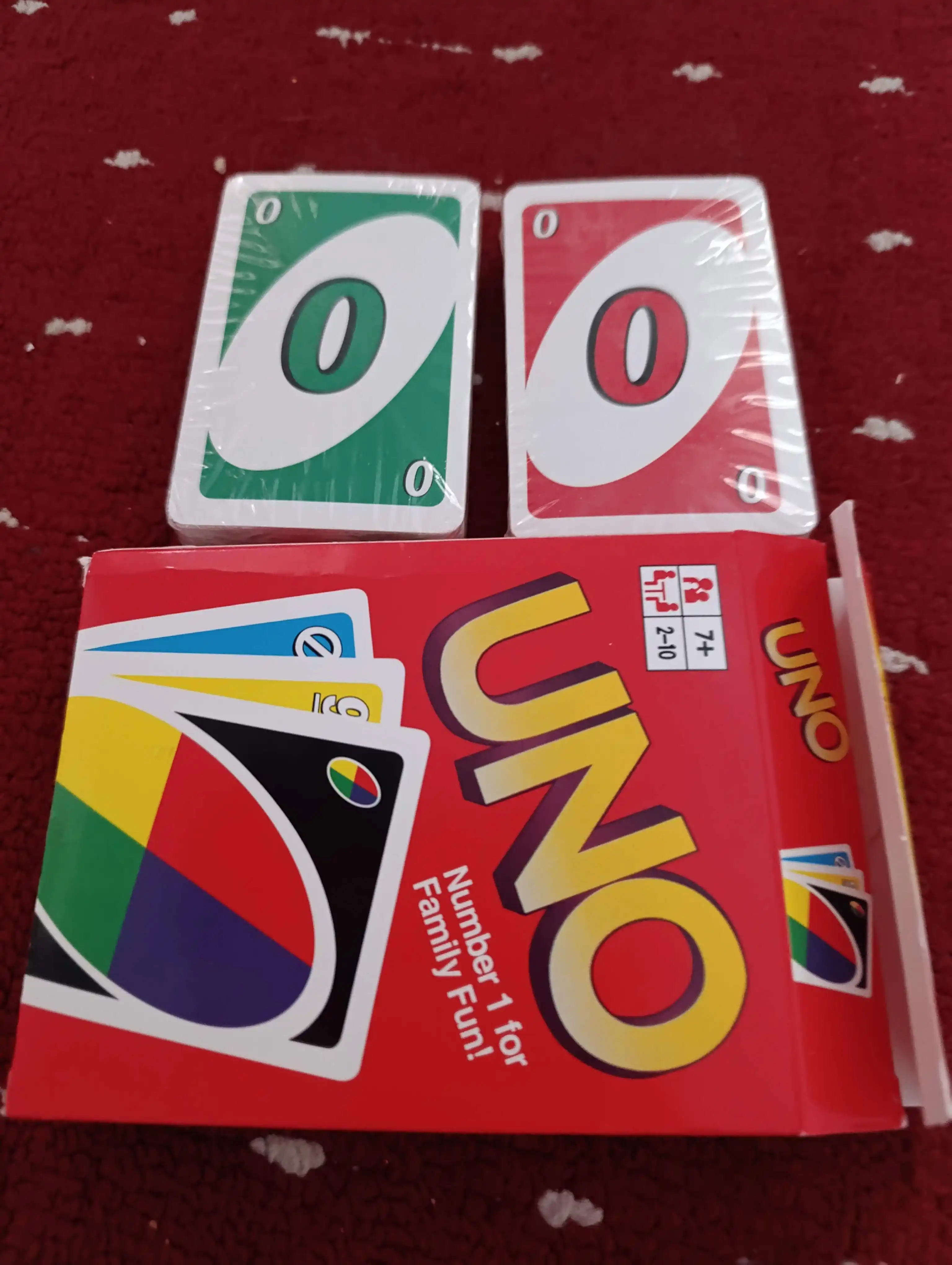 Uno stol o'yini