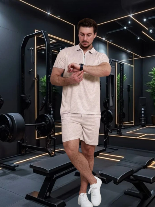 Erkaklar uchun ikkitalik, katta o‘lchamdagi, ikki qismdan iborat erkaklar to‘plami, futbolka va shortik