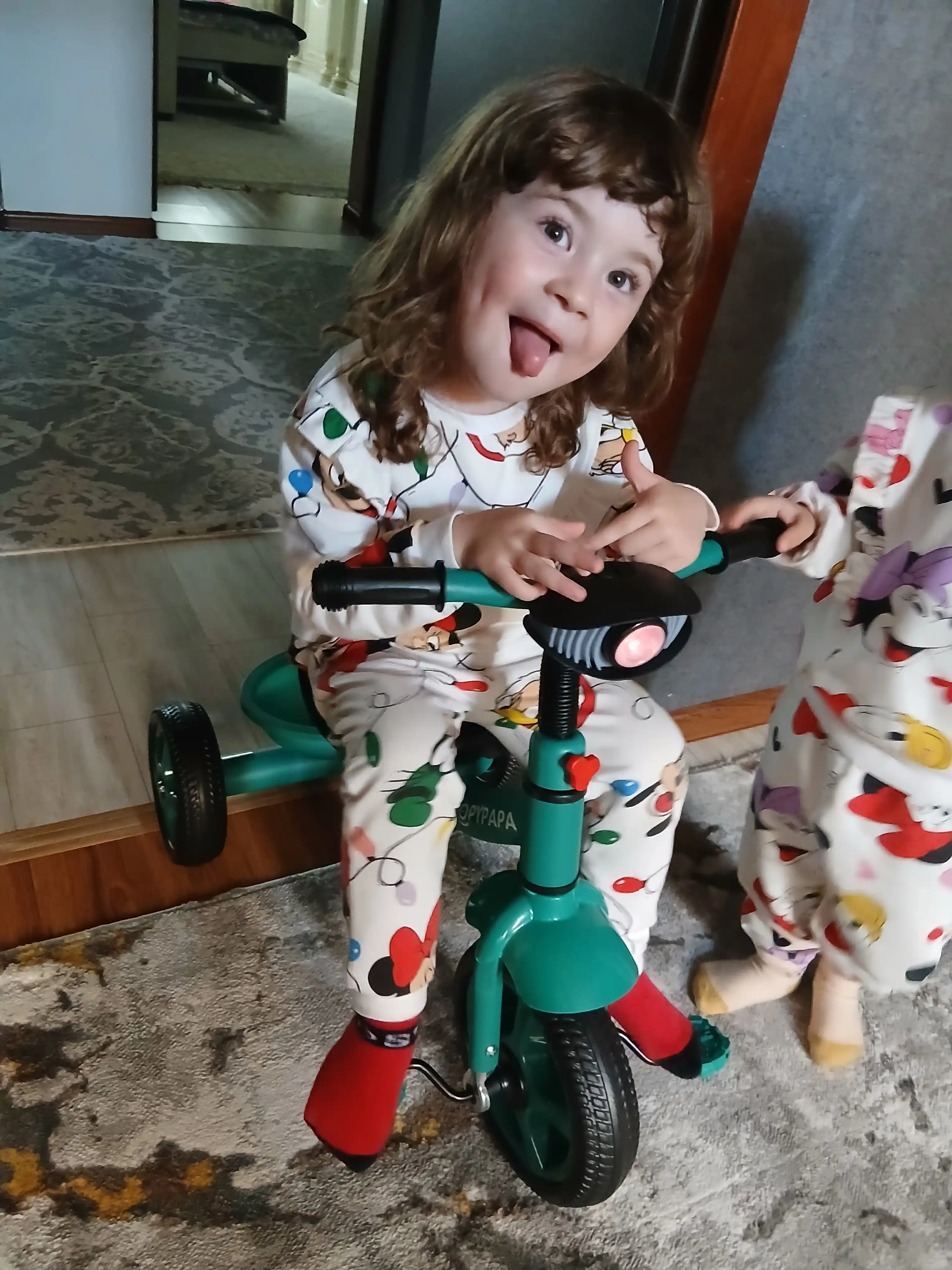 Bolalar uch g‘ildirakli velosiped