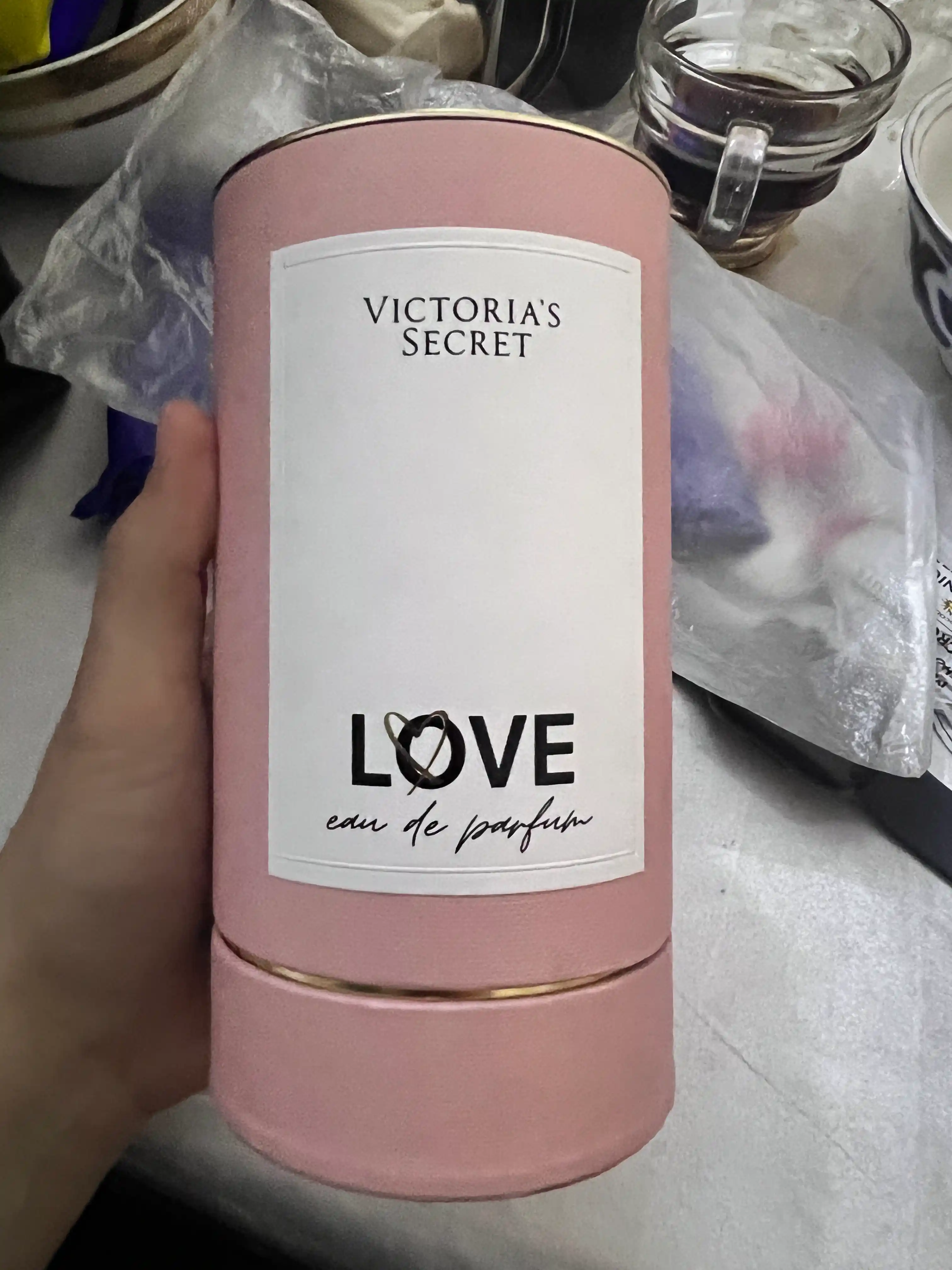 Парфюмерная вода для женщин Victoria's Secret love, в подарочной коробке