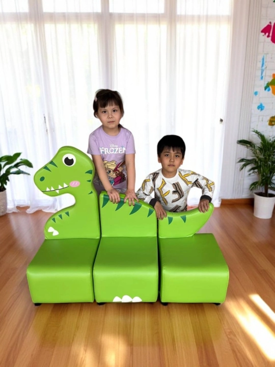 Qiziqarli yashil dino o'rindiqlar