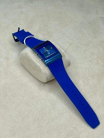 Женские классические наручные часы, в коробке — LWATCHS-85W0057-ТЕМНСИН