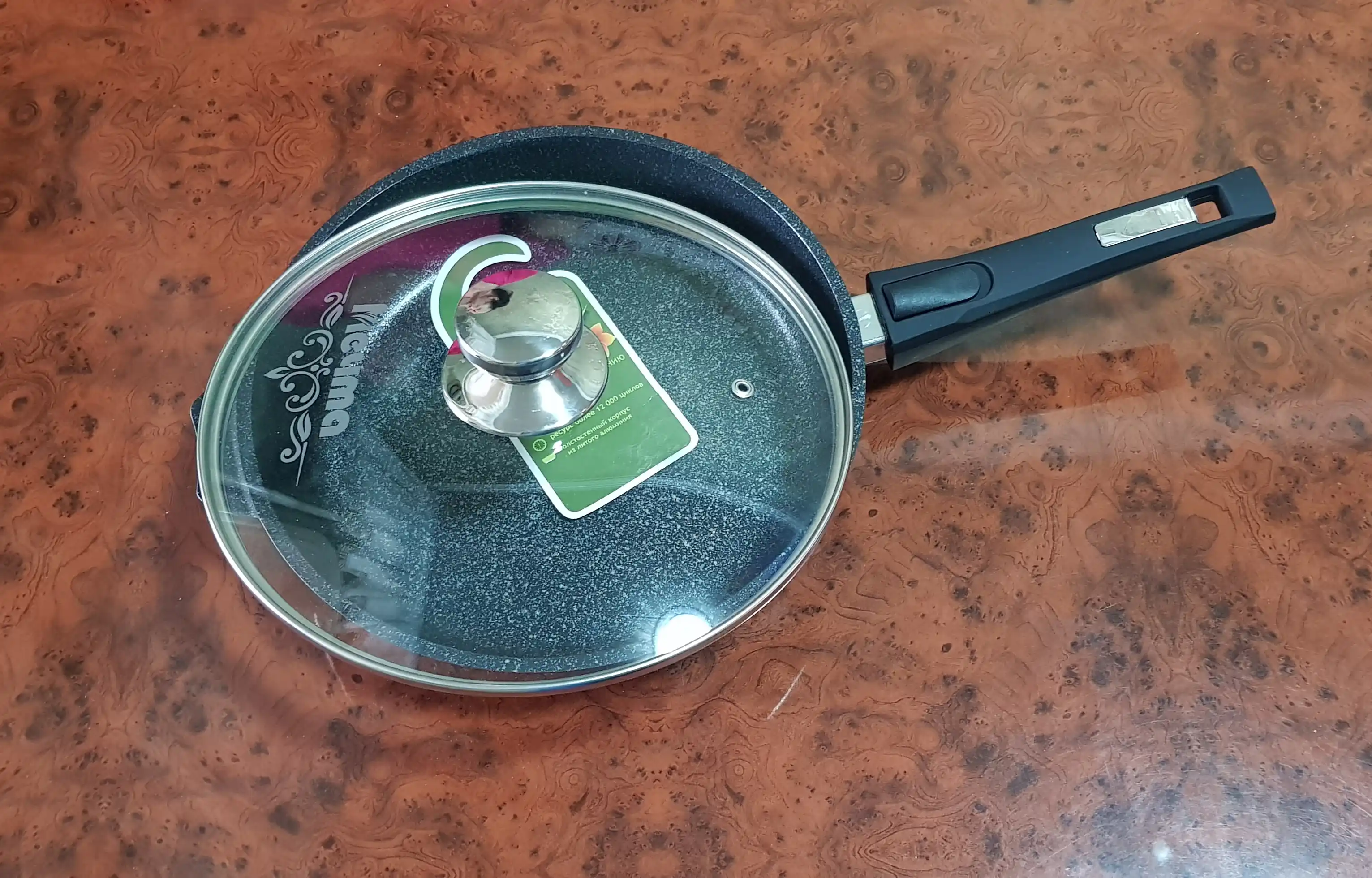 Tova Mechta, olinadigan tutqich va shisha qopqoq bilan, Granit Star ultra