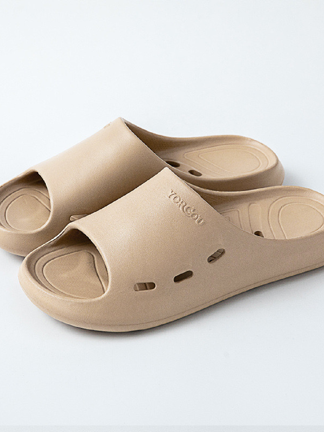 Yalangoch xorvat ayollarining fotosuratlari