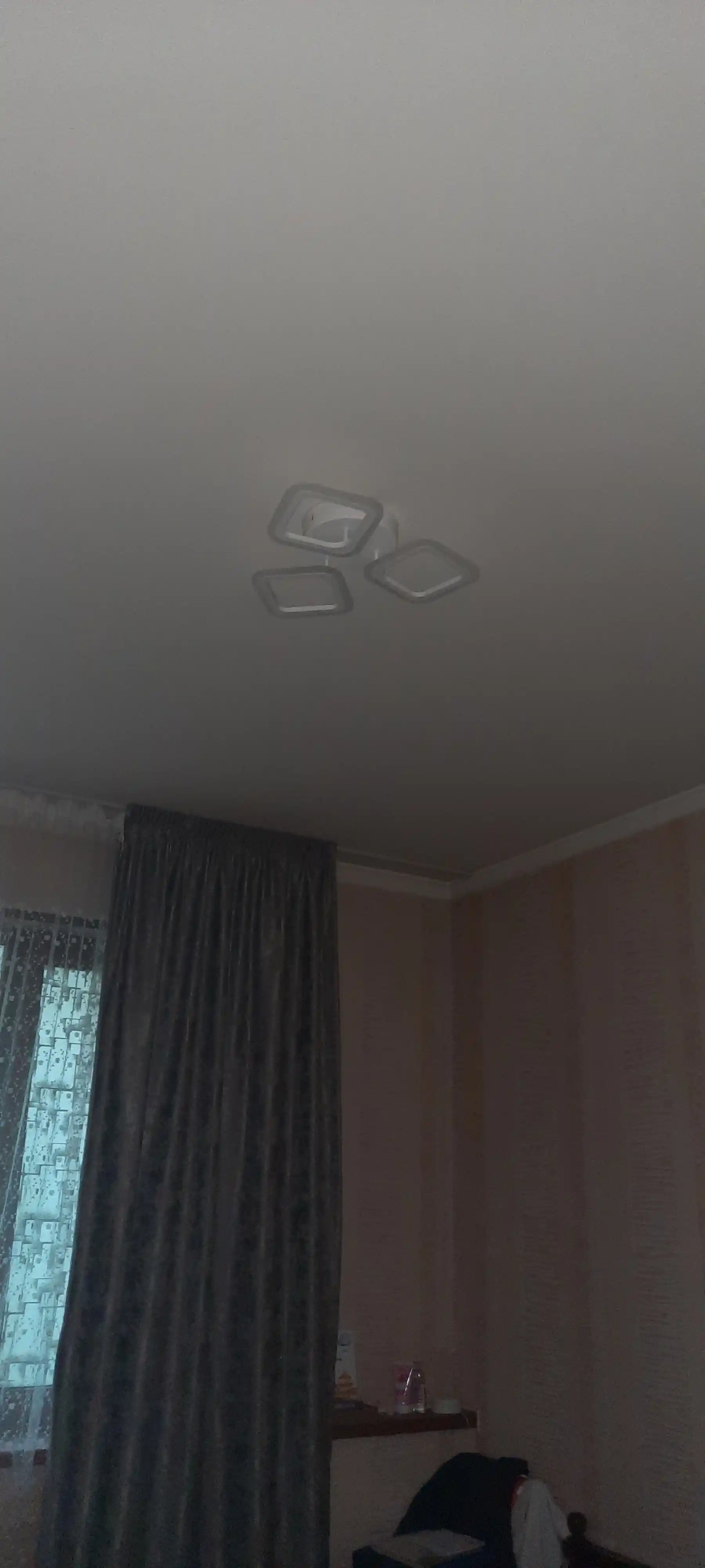 Qandil LED, 3 xil yoritish rejimli, pult bilan, yotoqxona, zal, koridor uchun