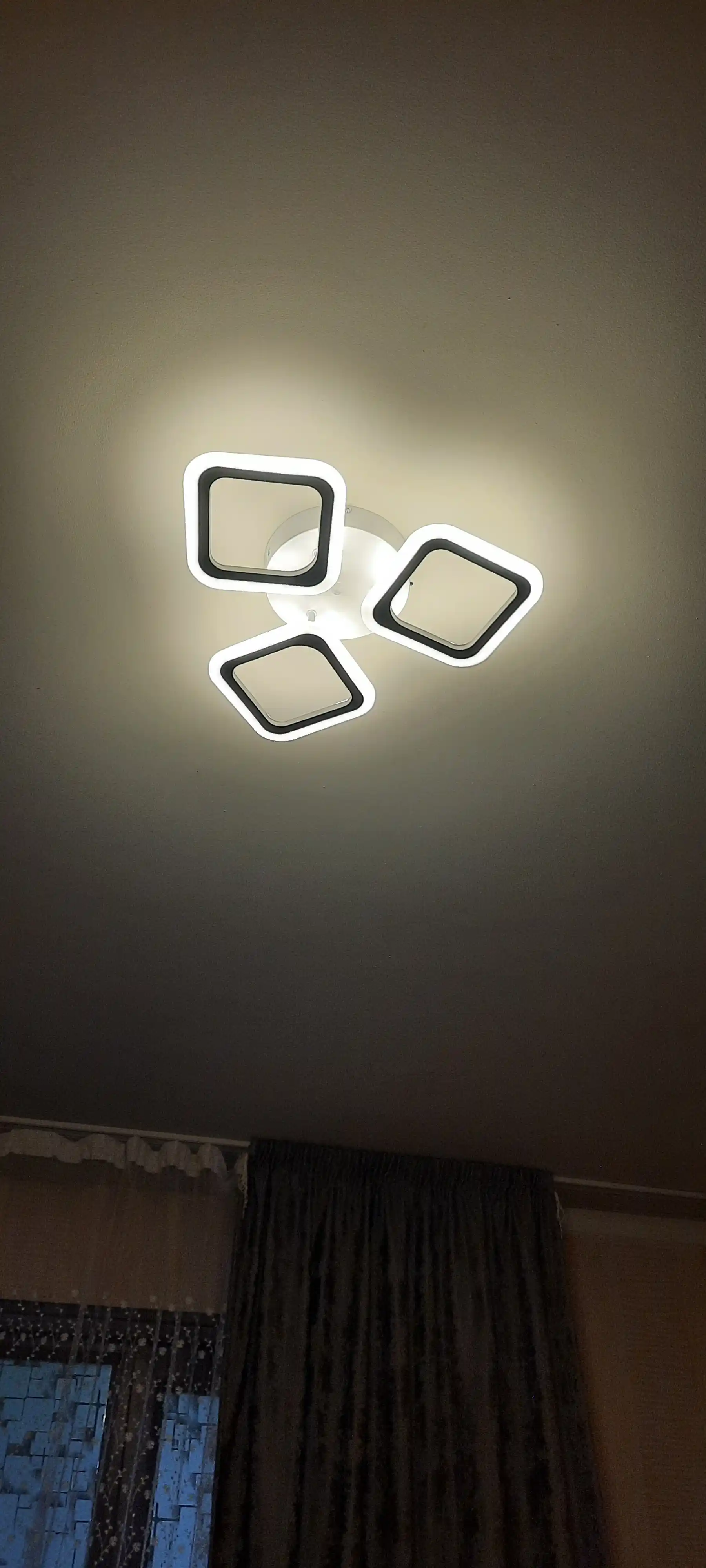 Qandil LED, 3 xil yoritish rejimli, pult bilan, yotoqxona, zal, koridor uchun