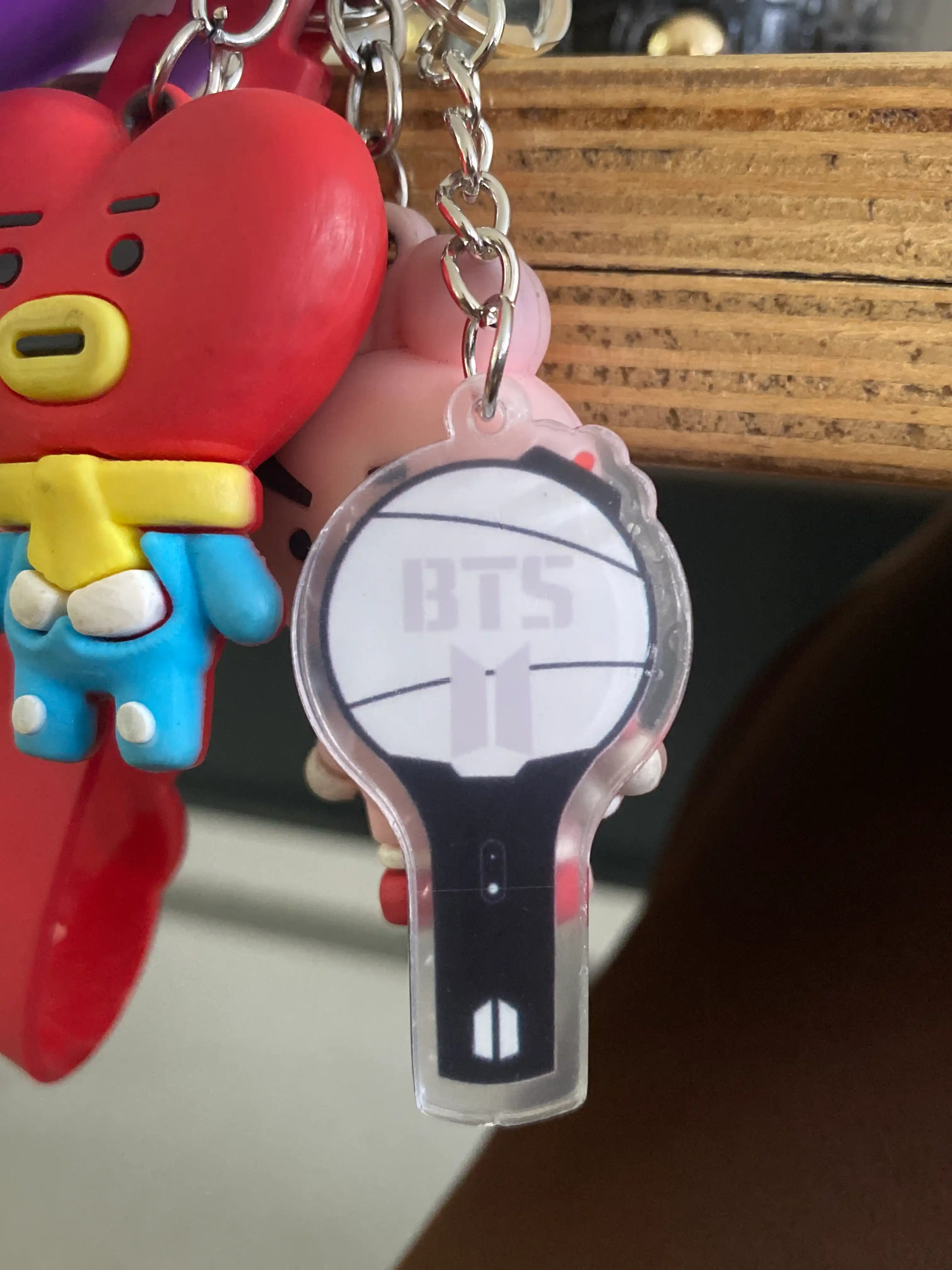 Акриловые брелки BTS и Blackpink