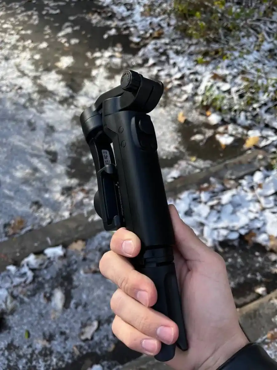 Smart XE 3-eksenli telefon stabilizatori, AI kuzatuv moduli bilan professional