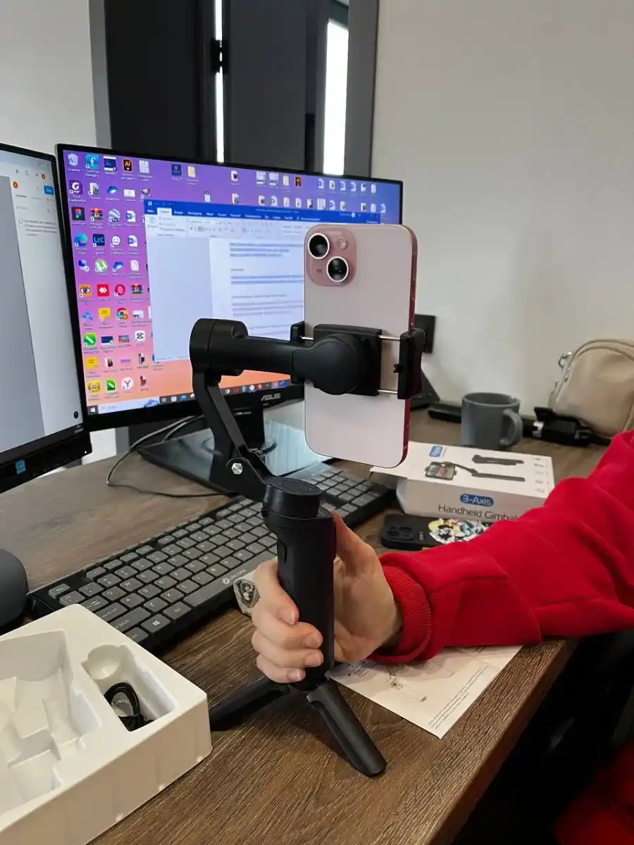 Smart XE 3-eksenli telefon stabilizatori, AI kuzatuv moduli bilan professional