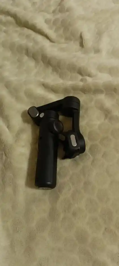Smart XE 3-eksenli telefon stabilizatori, AI kuzatuv moduli bilan professional
