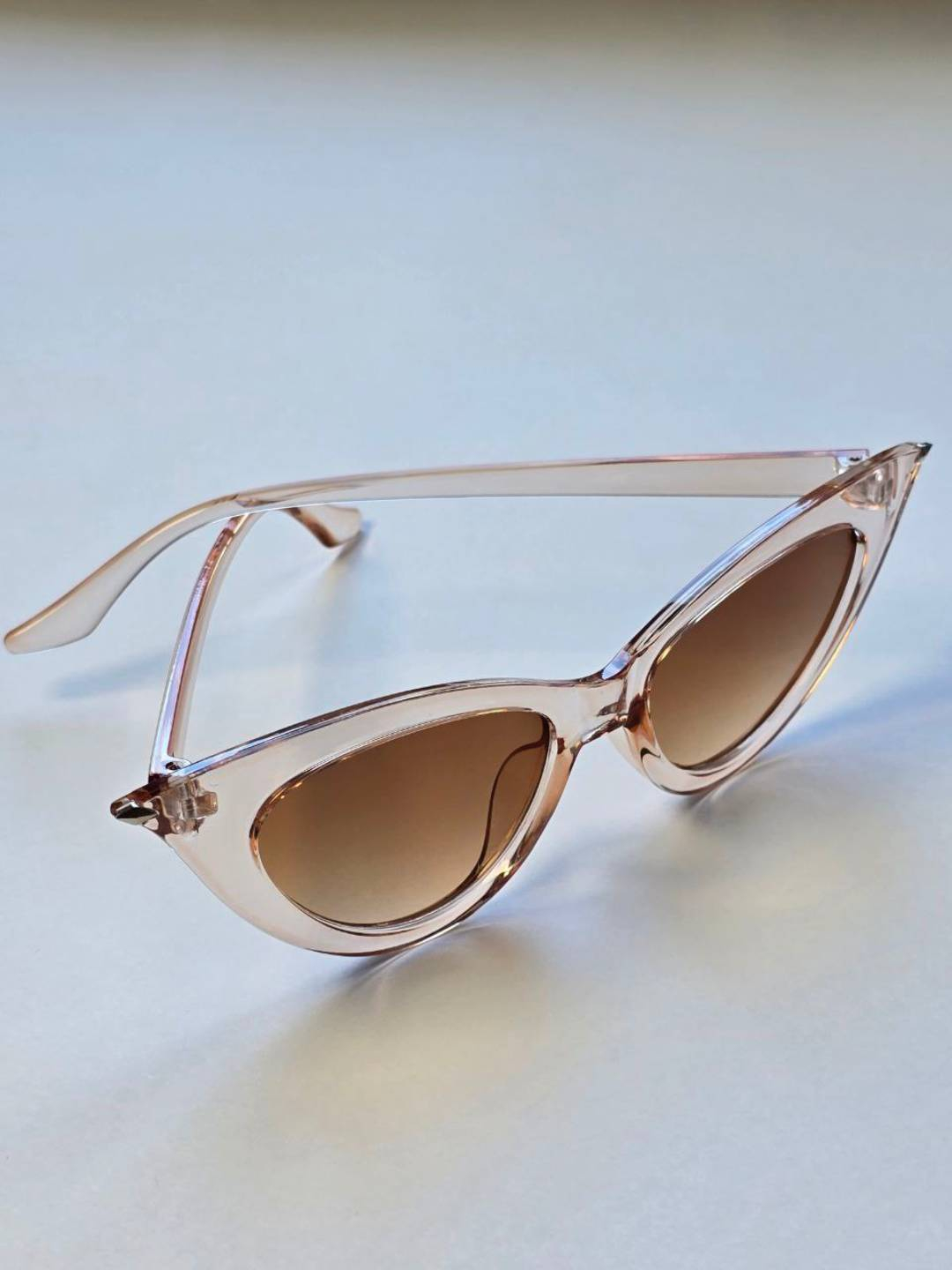 Lesbian yalangoch yosh videolar