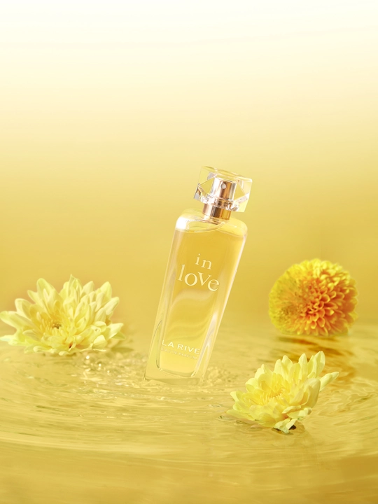 Ayollar parfyumeriya suvi IN LOVE 90 ml, La Rive