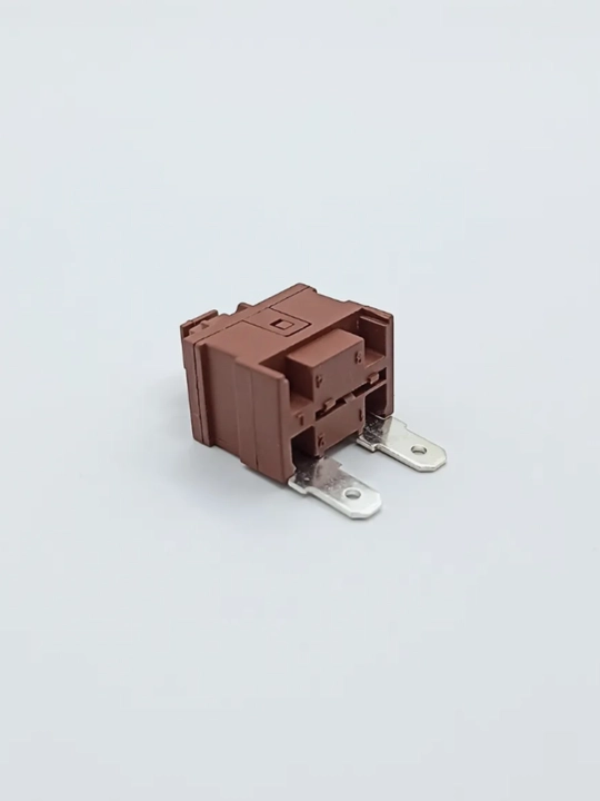 Кнопка включения для пылесоса с фиксацией KAN-L5, 2 pin, 10А