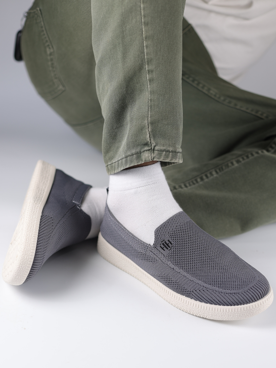 Yuqori poshnali gozal qizlar yalangoch fotosuratlar Yosh qiz va katta sik