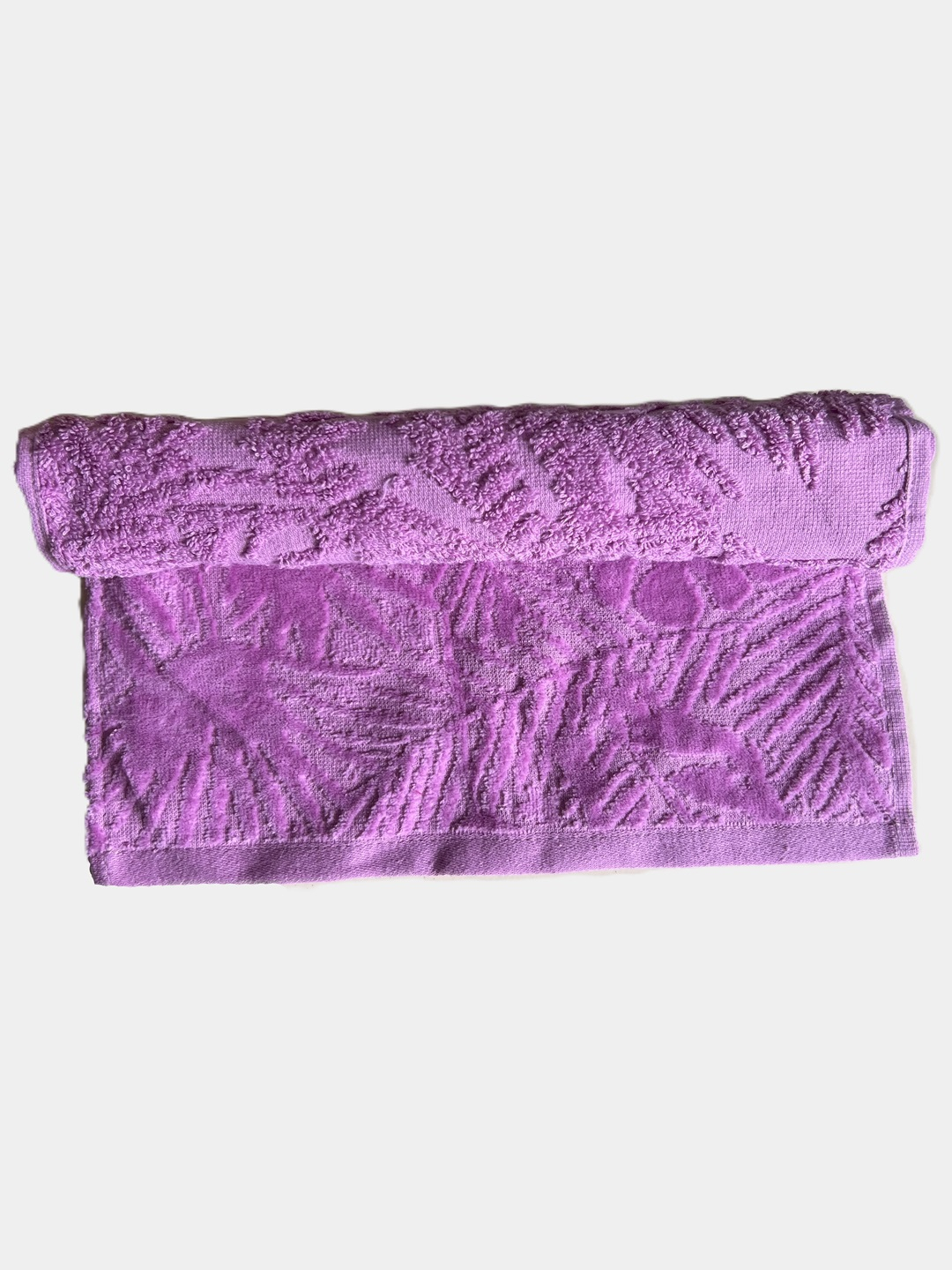 Yapon qizlari tik turgan holda siyishmoqda