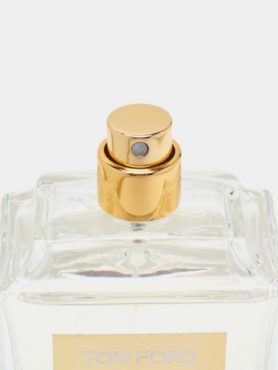 Ayollar uchun White Suede parfyumlangan suvi, 100 ml