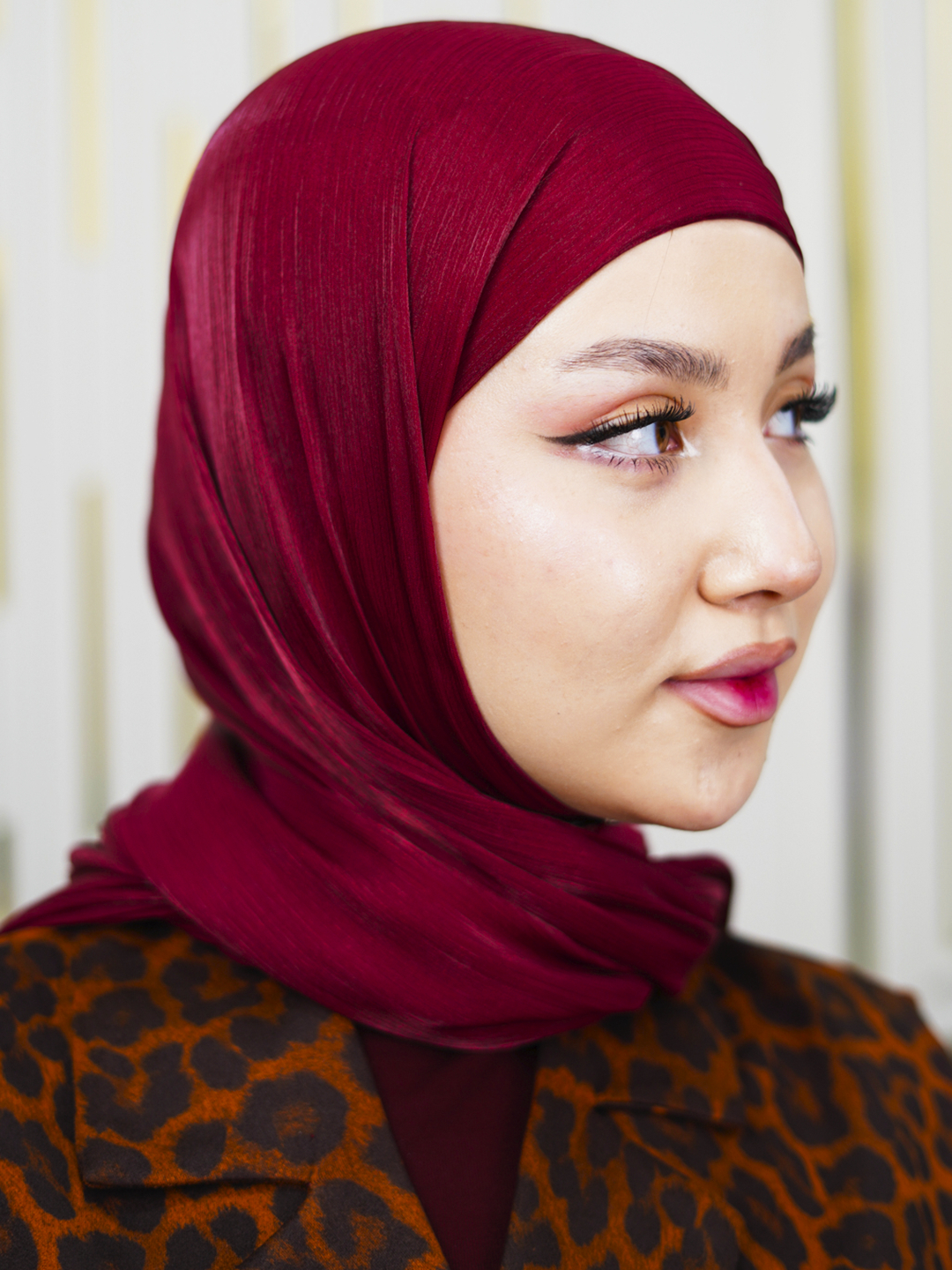 Hammomdagi xotini va qiz dosti pornosi