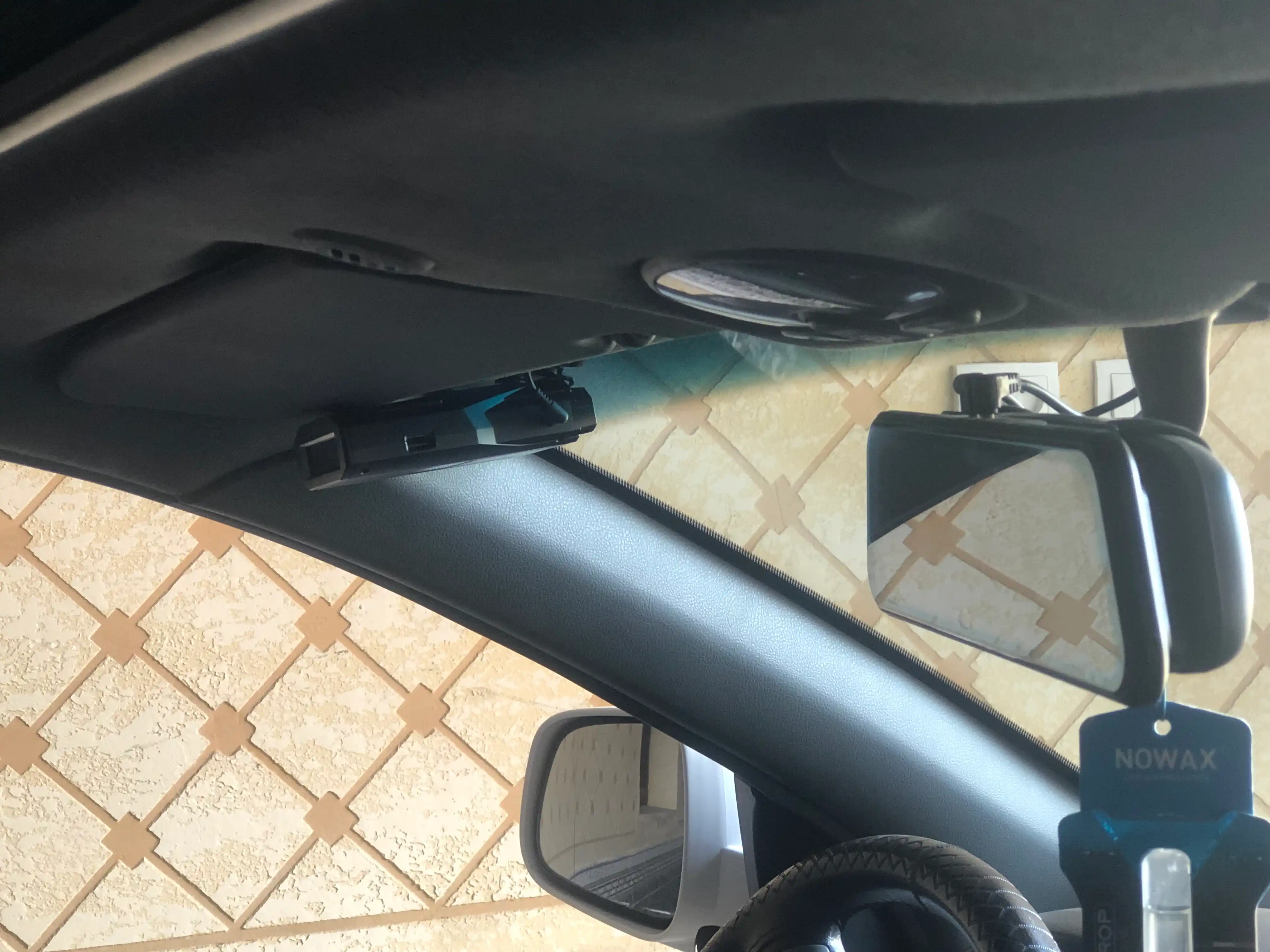 Антирадар Neoline X-COP 7700s Black, радар-детектор + флешка