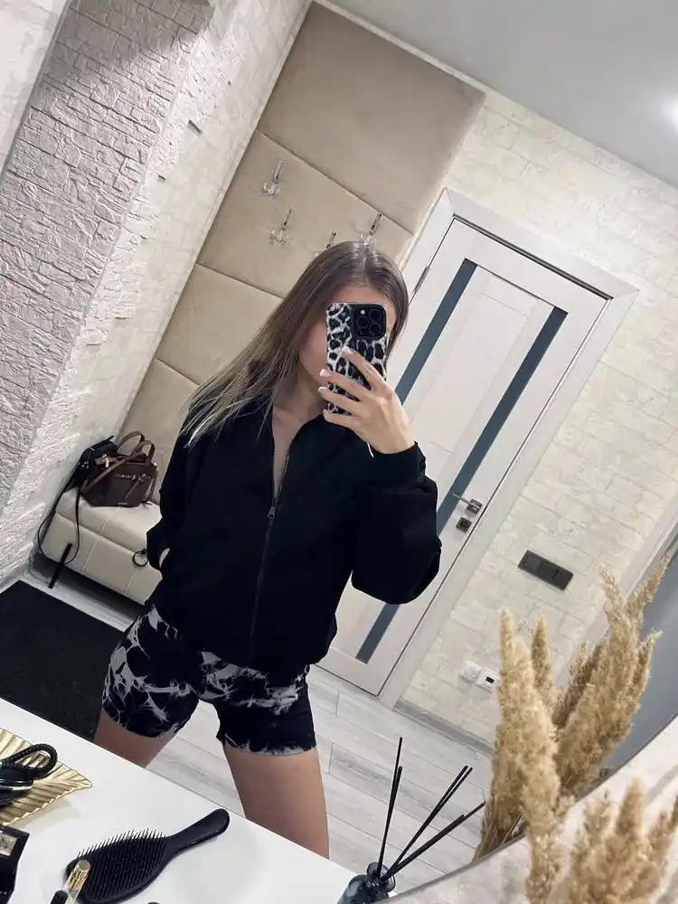Ayollar kundalik sport kostyumi, ikki qismli, bomber va shimlar, S - L