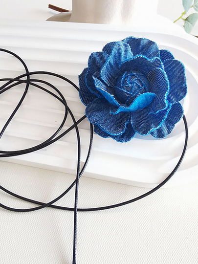Gulli bo'yinbog'li choker