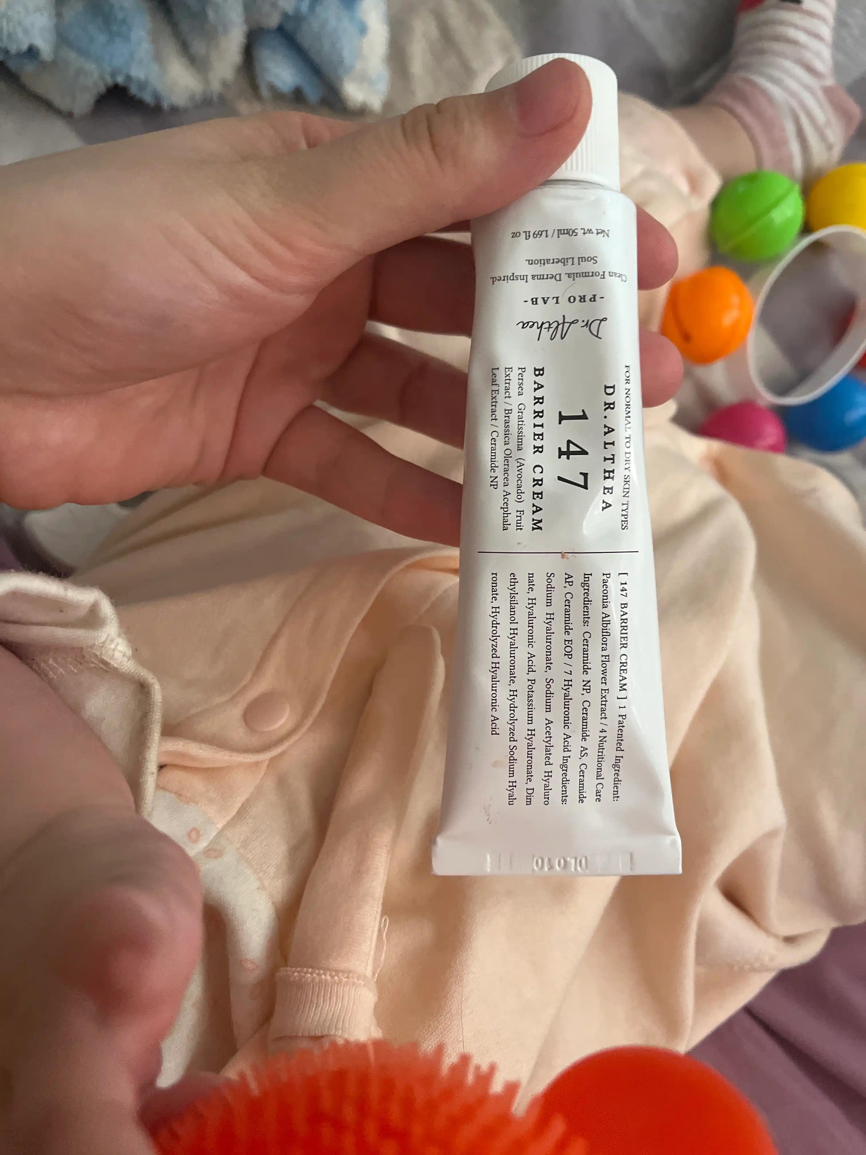 Seramidlar bilan tinchlantiruvchi to'siq kremi Dr. Althea 147 Barrier kremi, 50 ml