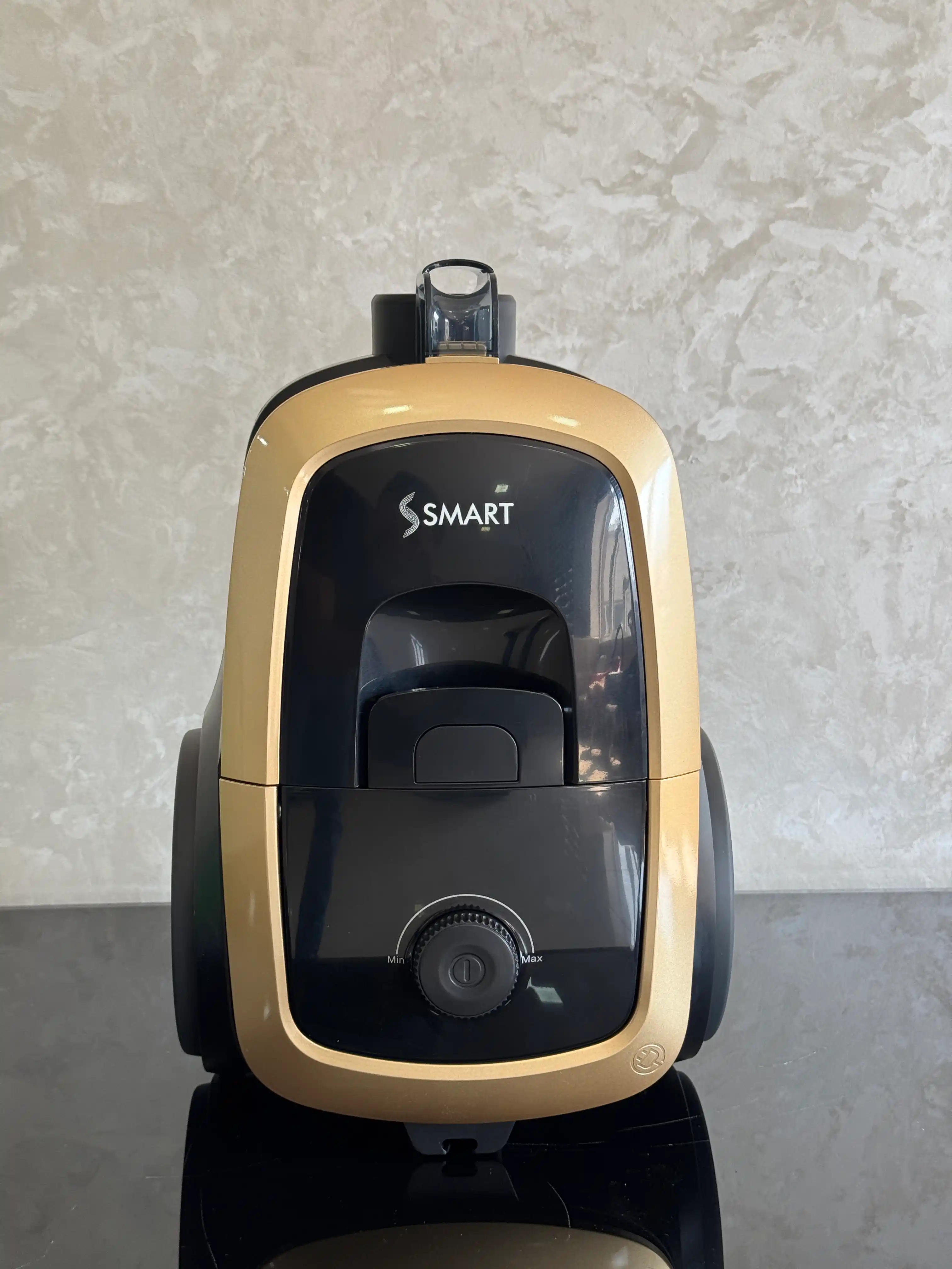 Пылесос Ssmart GLC3805H, 2.1 литр, 1700Вт