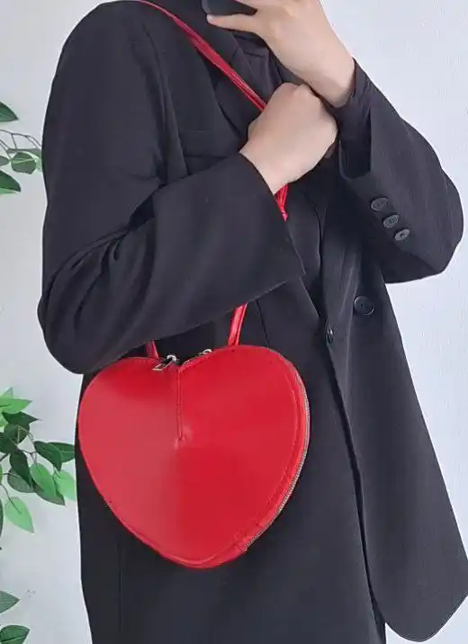 LoveMe Heart ayollar sumkasi, yurak shaklida, yelkama