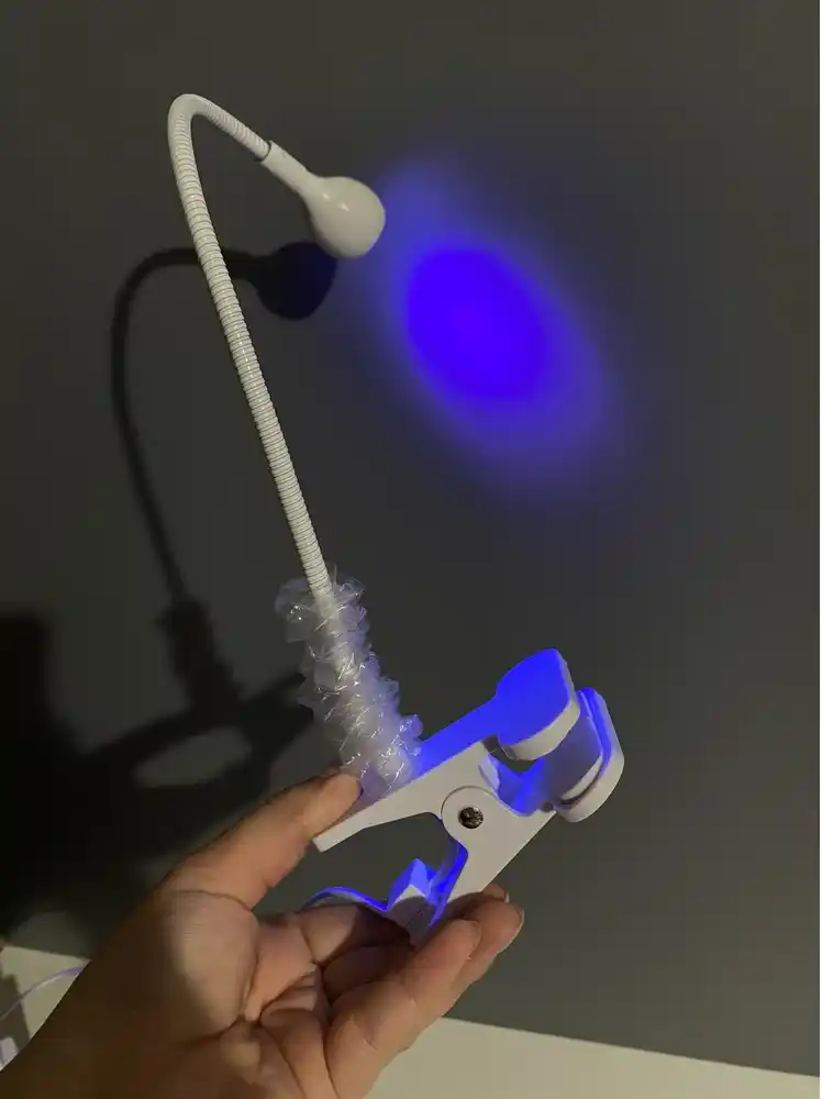 Manikyur va pedikyur uchun professional ultrabinafsha chiroqli lampa