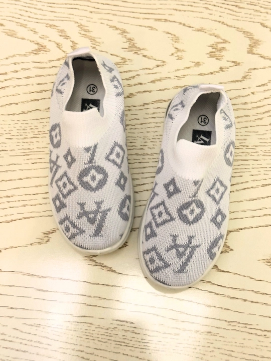 Детские кроссовки