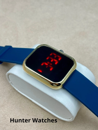 Женские наручные часы на выставке — LWATCHS-15W0124-СИНИЙ