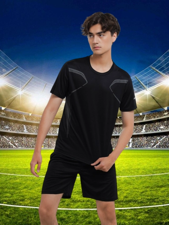 Futbolka va shortilar, erkaklar sport kiyimlari - 