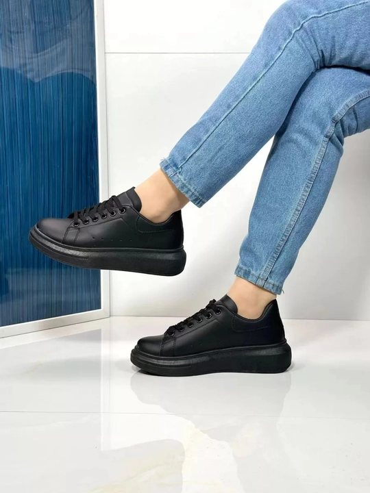 McQueen ayollar  va qizlar krossovkalari, 36-40, platforma, juda qulay!