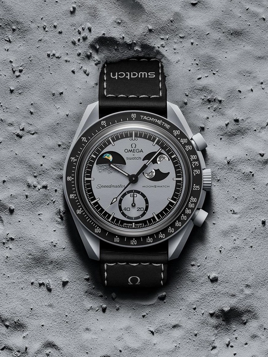 Мужские часы Omega x Swatch MoonSwatch – жёлтые, 42 мм, кварцевые