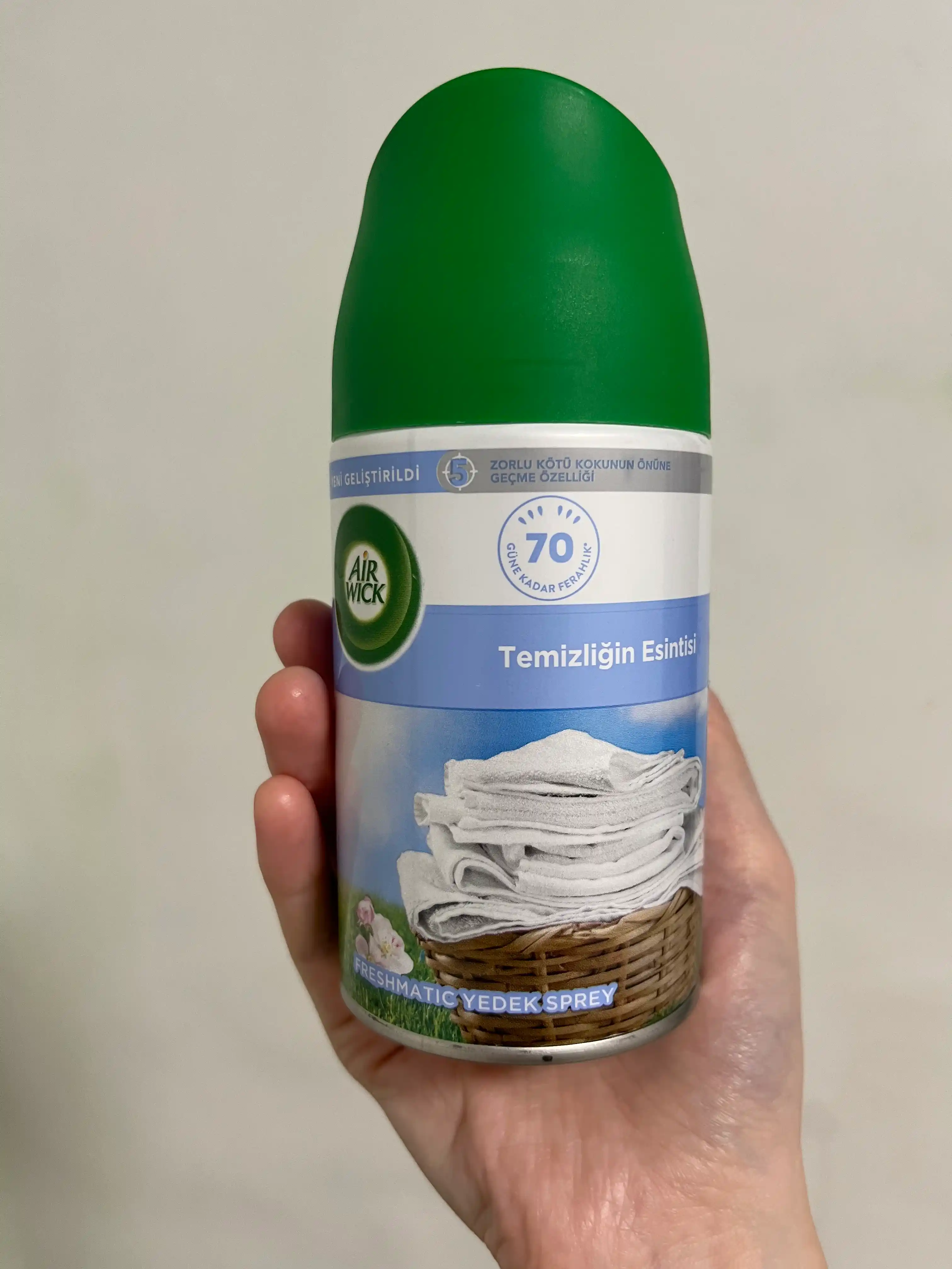Air Wick "Zig'irning salqinligi va lilakning yangiligi" almashtiriladigan balon, 250ml