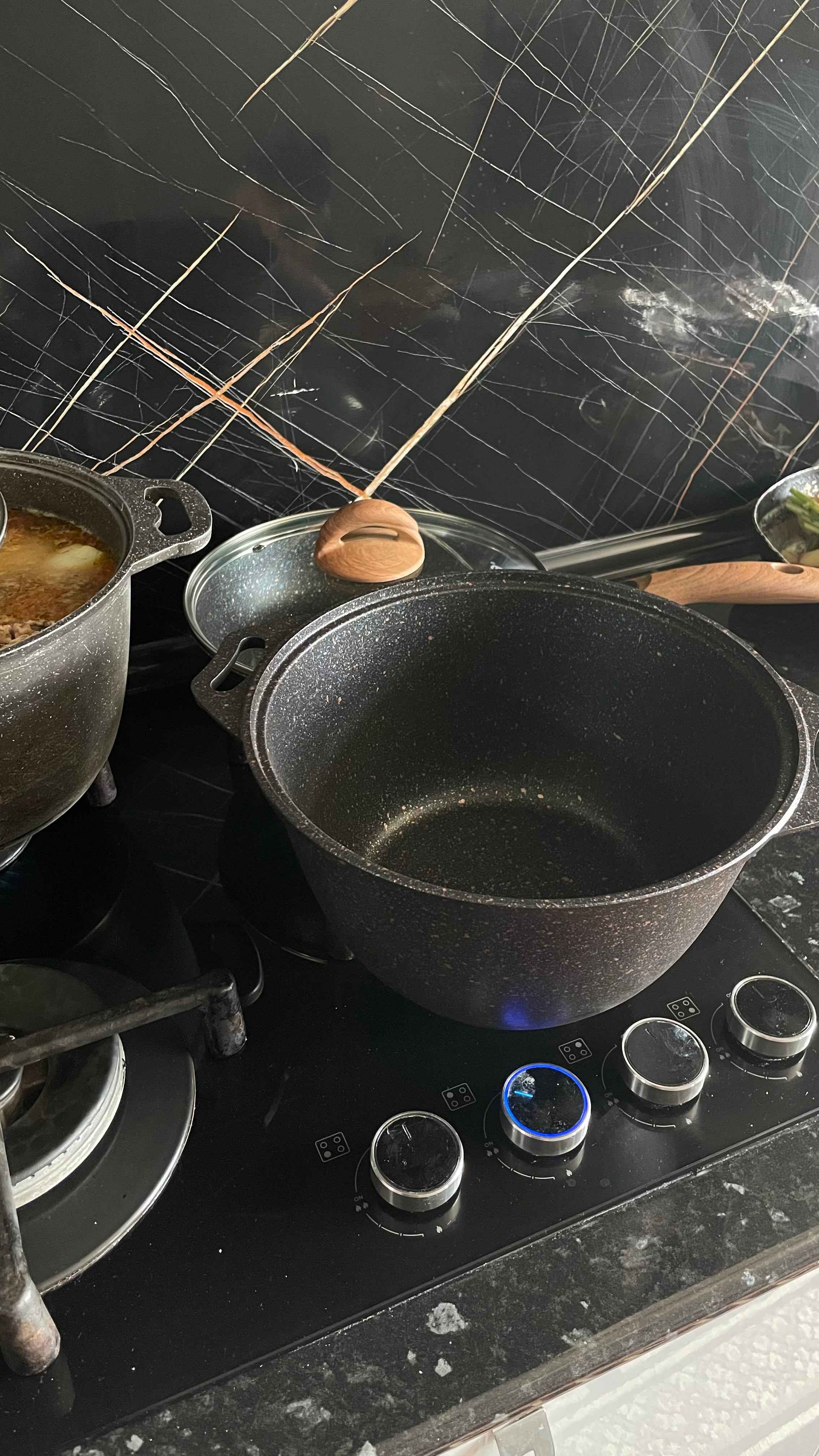 Kukmara qozon va skovorodkalar to‘plami – Granit Ultra seriyasi, yopishmaydigan idishlar