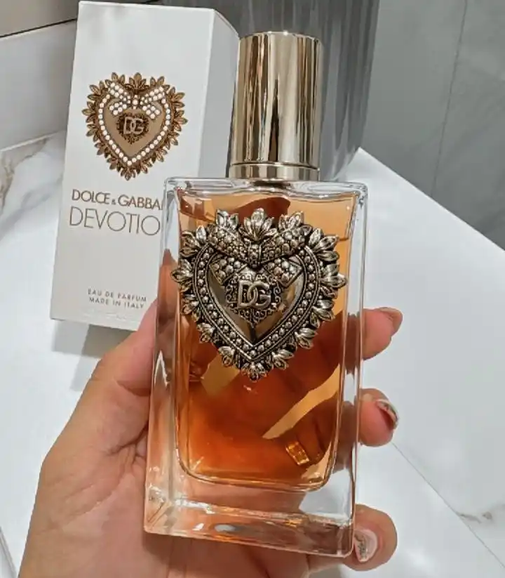 Ayollar va qizlar uchun parfyumlangan suv Dolce & Gabbana Devotion EAU de parfum, 100 ml
