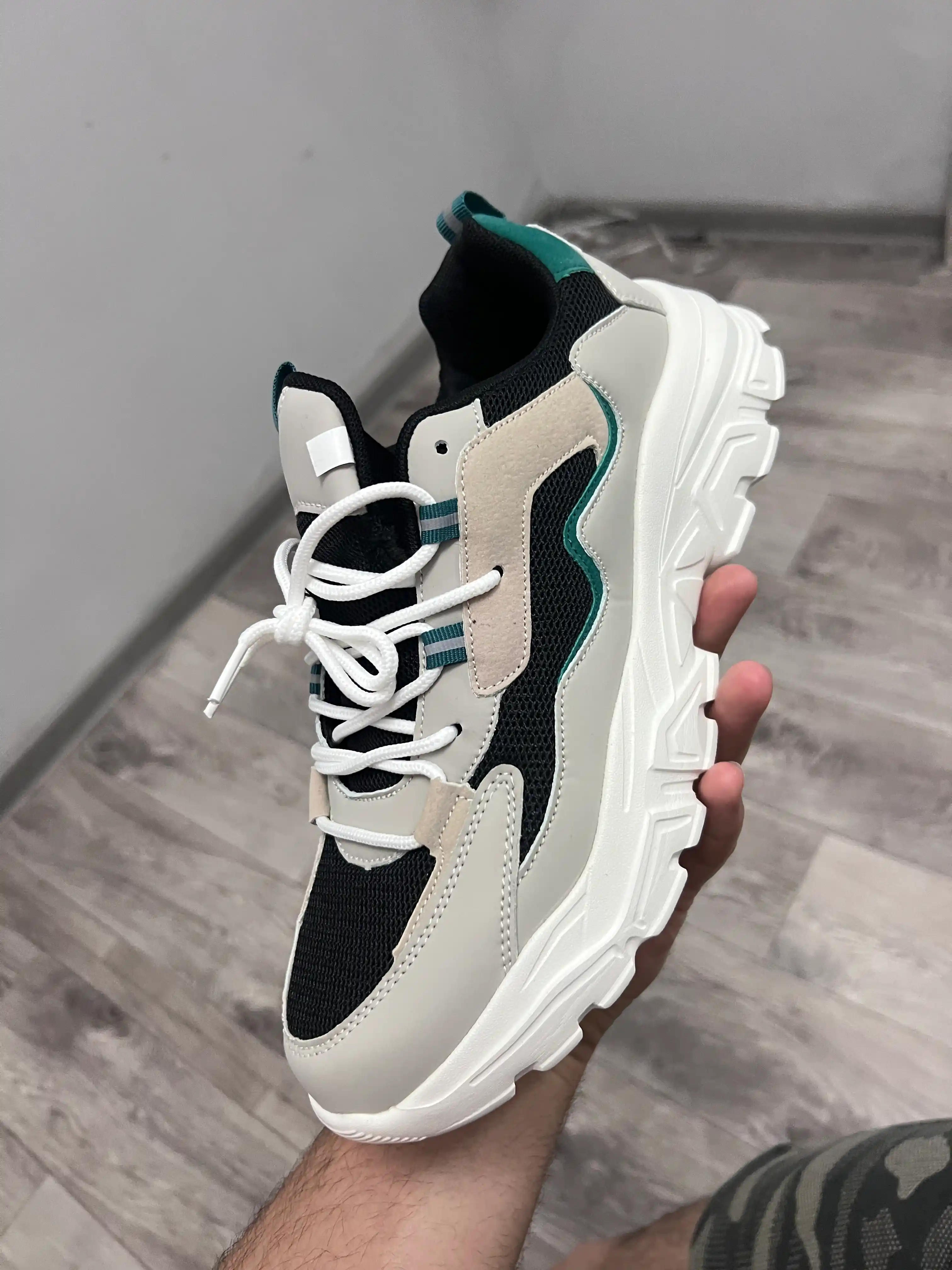 Krossovkalar ELEGANT yozgi kuzgi bahorgi 40-44 erkaklar uchun krassovka