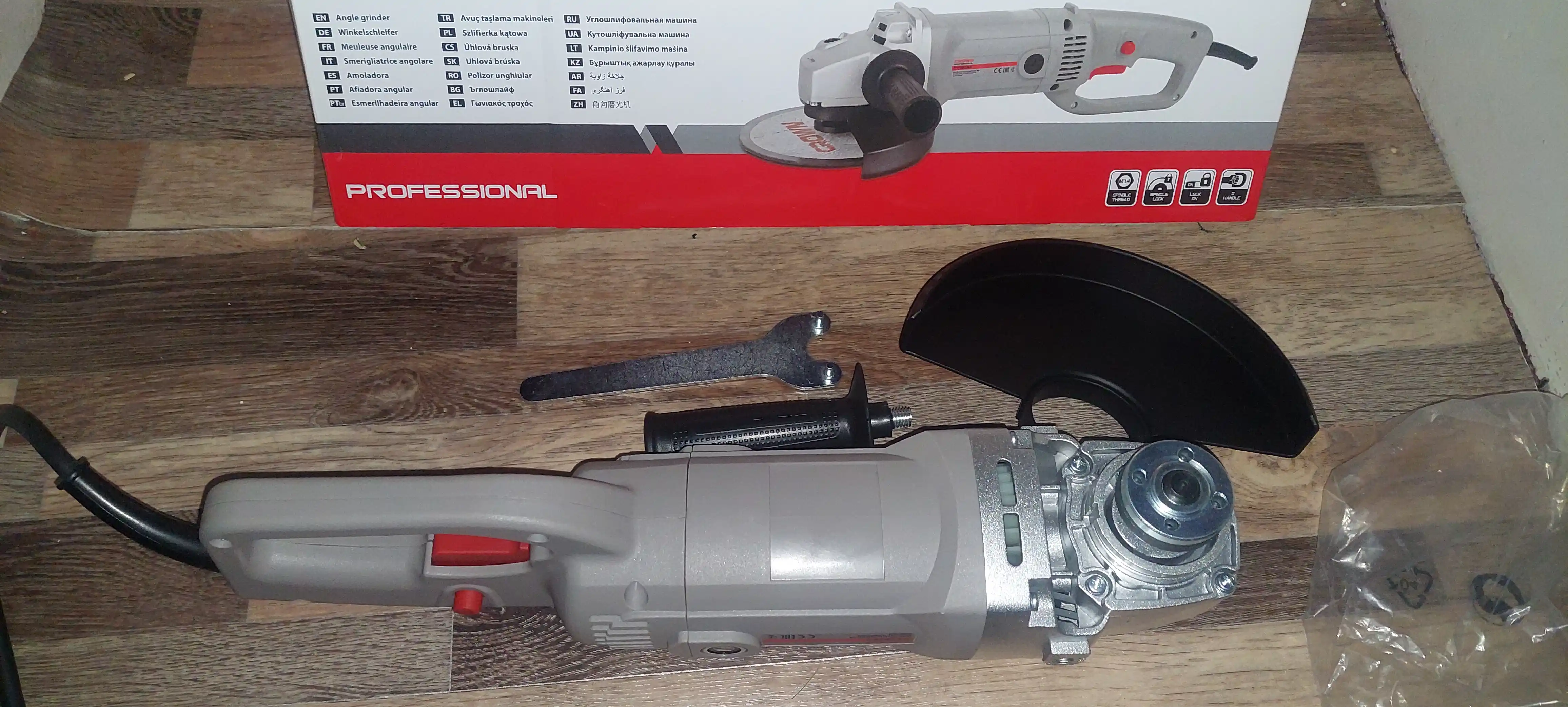 Болгарка CROWN CT13034, 1300W, 180 мм