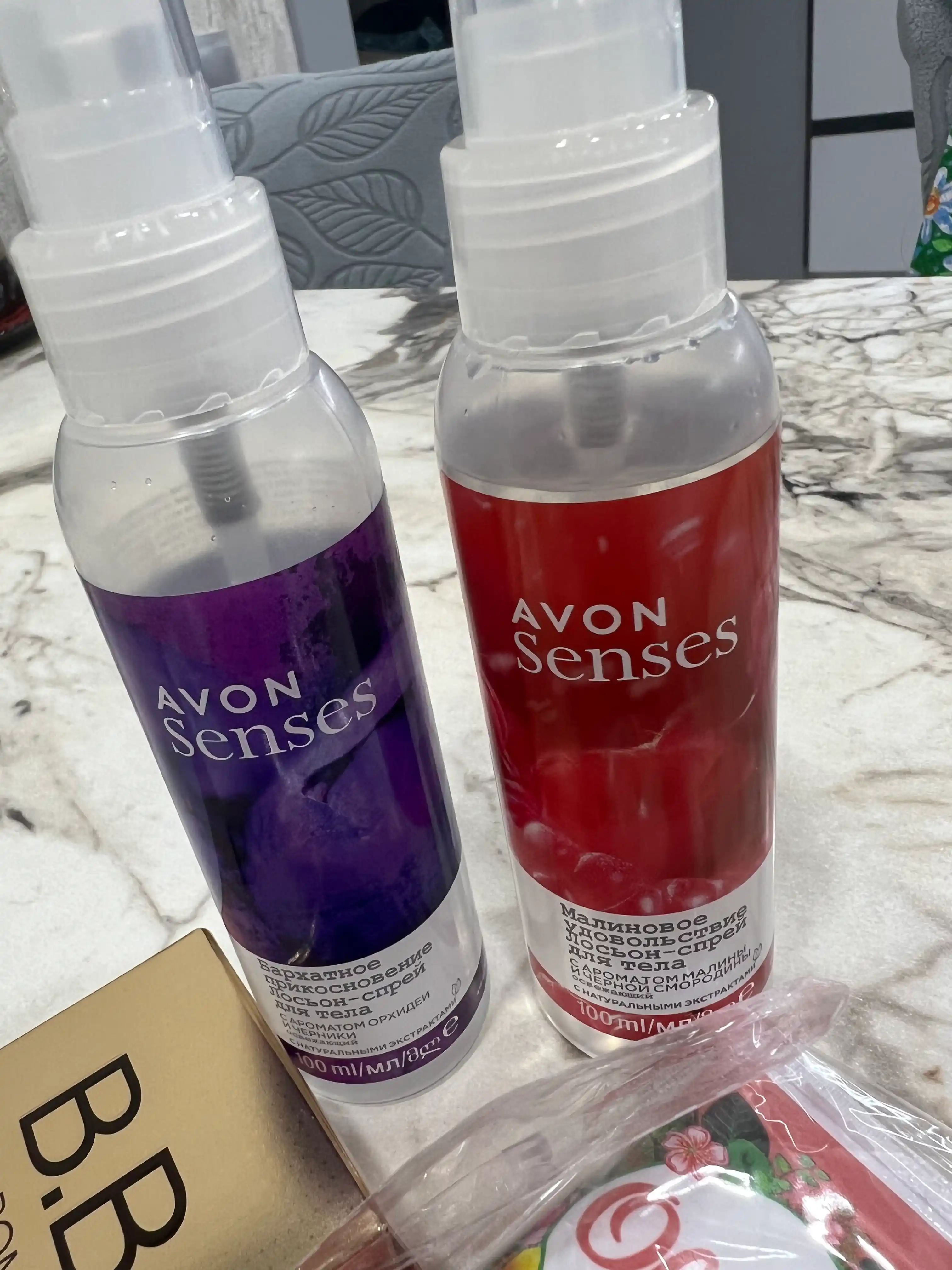 Tana uchun "Avon Senses" "Baxmal teginish" spreyi, 100 ml
