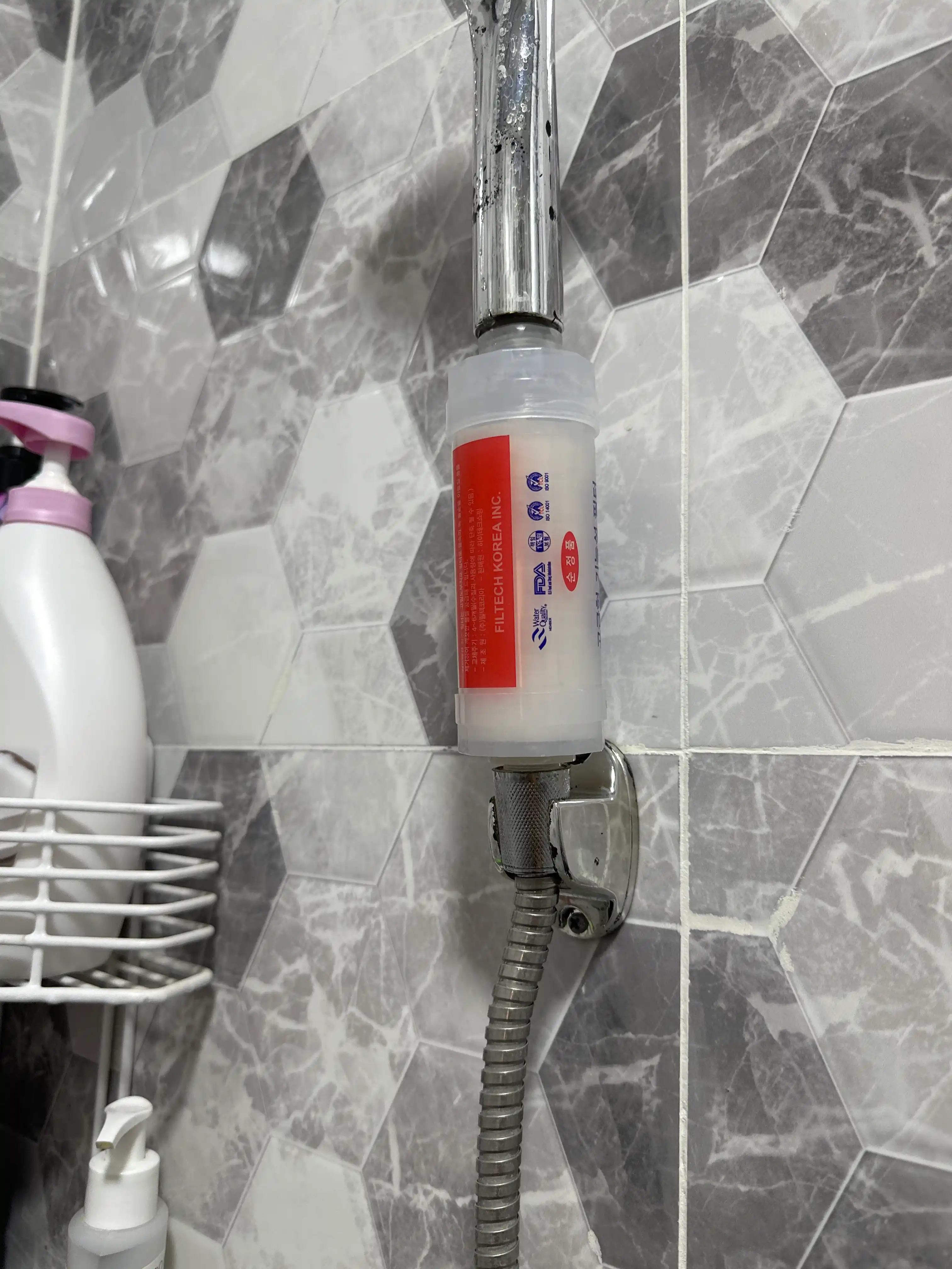 Dush va hammom uchun filtr, suvni xlor va zangdan tozalash