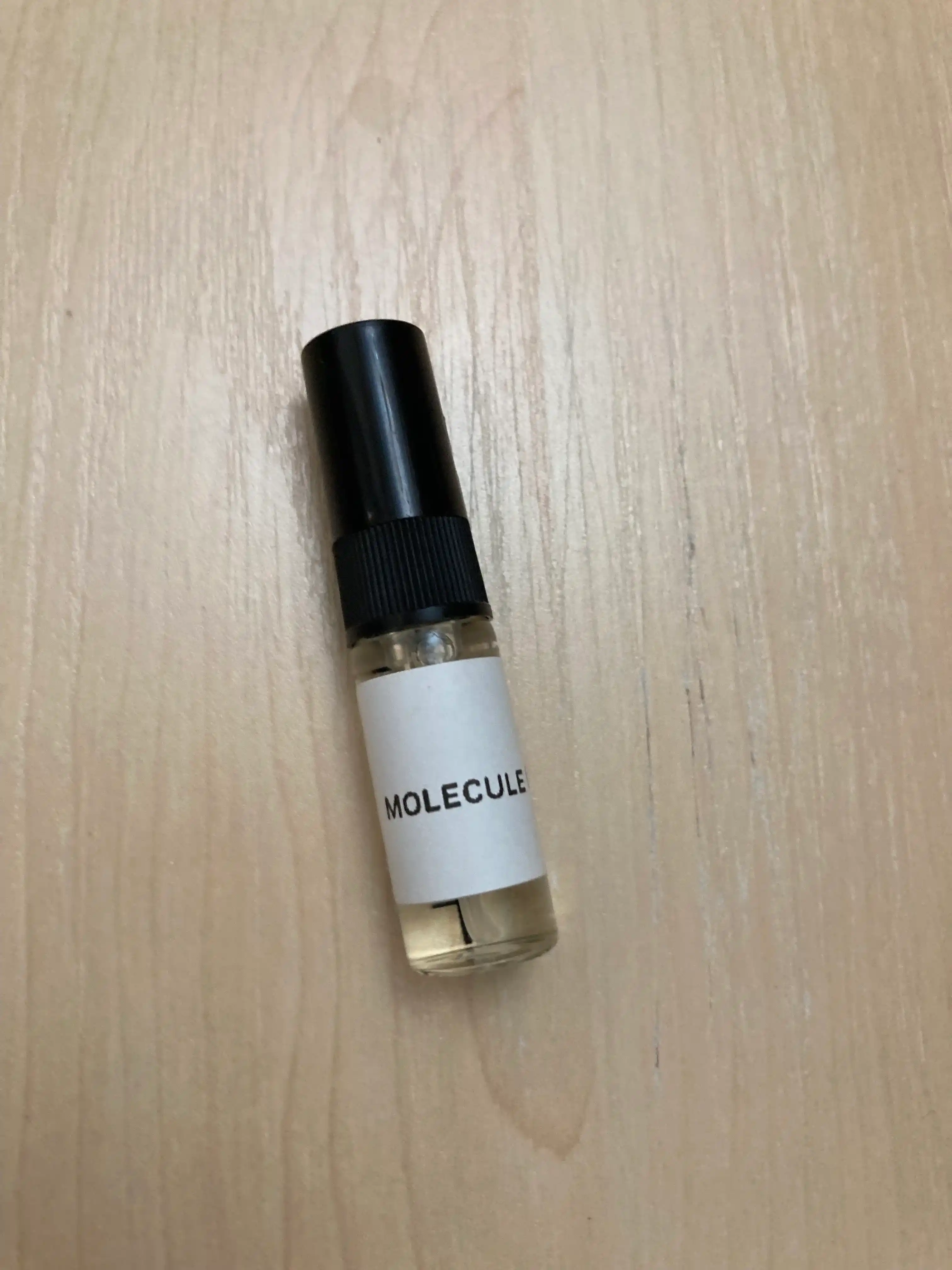 Atir Molecule 020, erkaklar va ayollar uchun, uniseks
