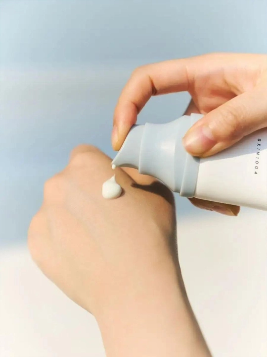 Солнцезащитный крем для лица с центеллой SPF50+ PA++++ 