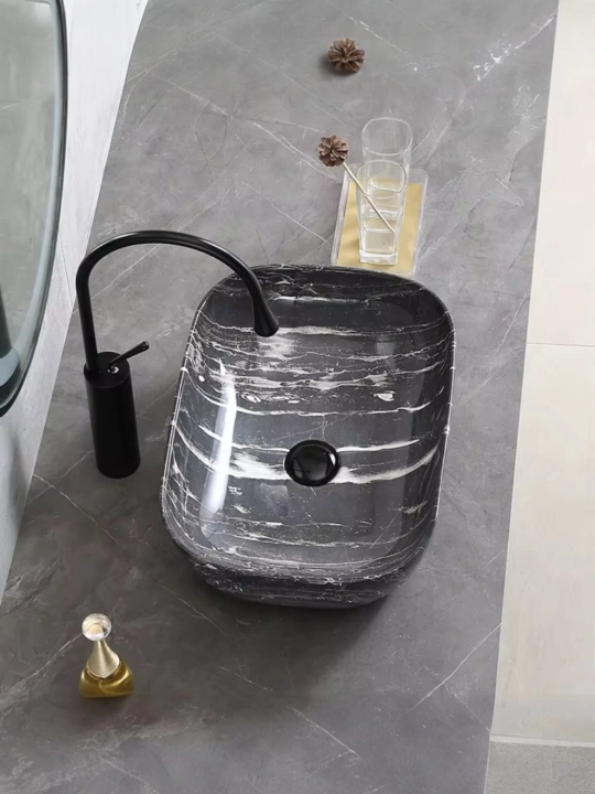 Raqovina nakladnaya OSSO 493 BLACK MARBLE, qora, marmar, dumaloq vannaxonalar uchun