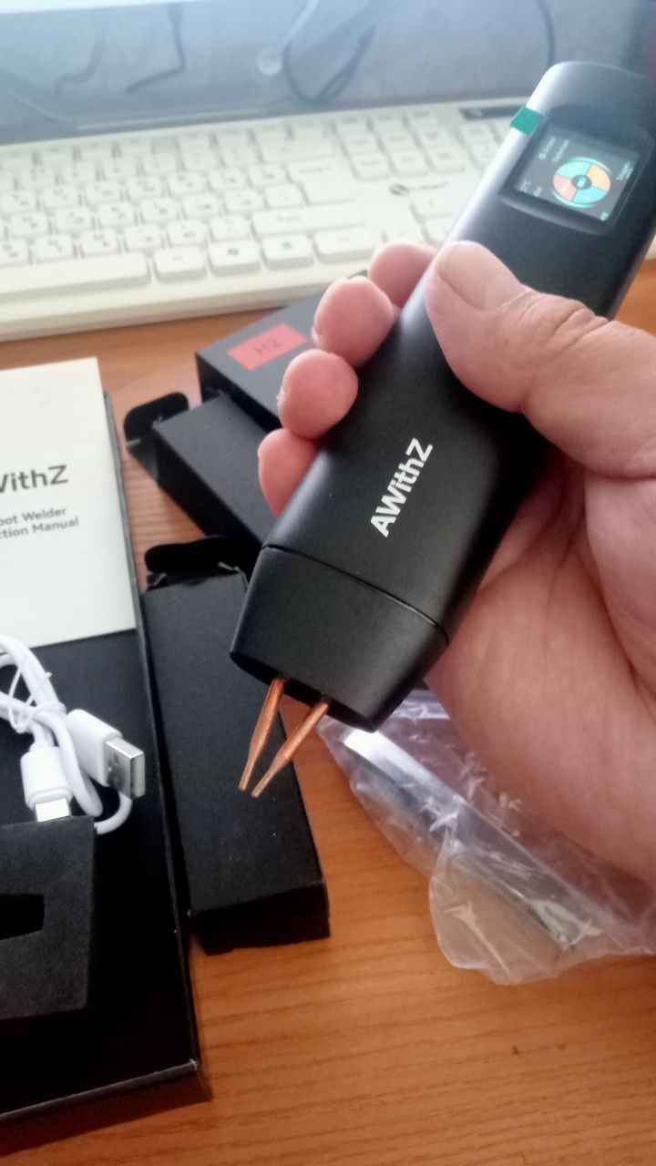 AWithZ H2 Rangli ekranli portativ nuqtali kavsharlagich