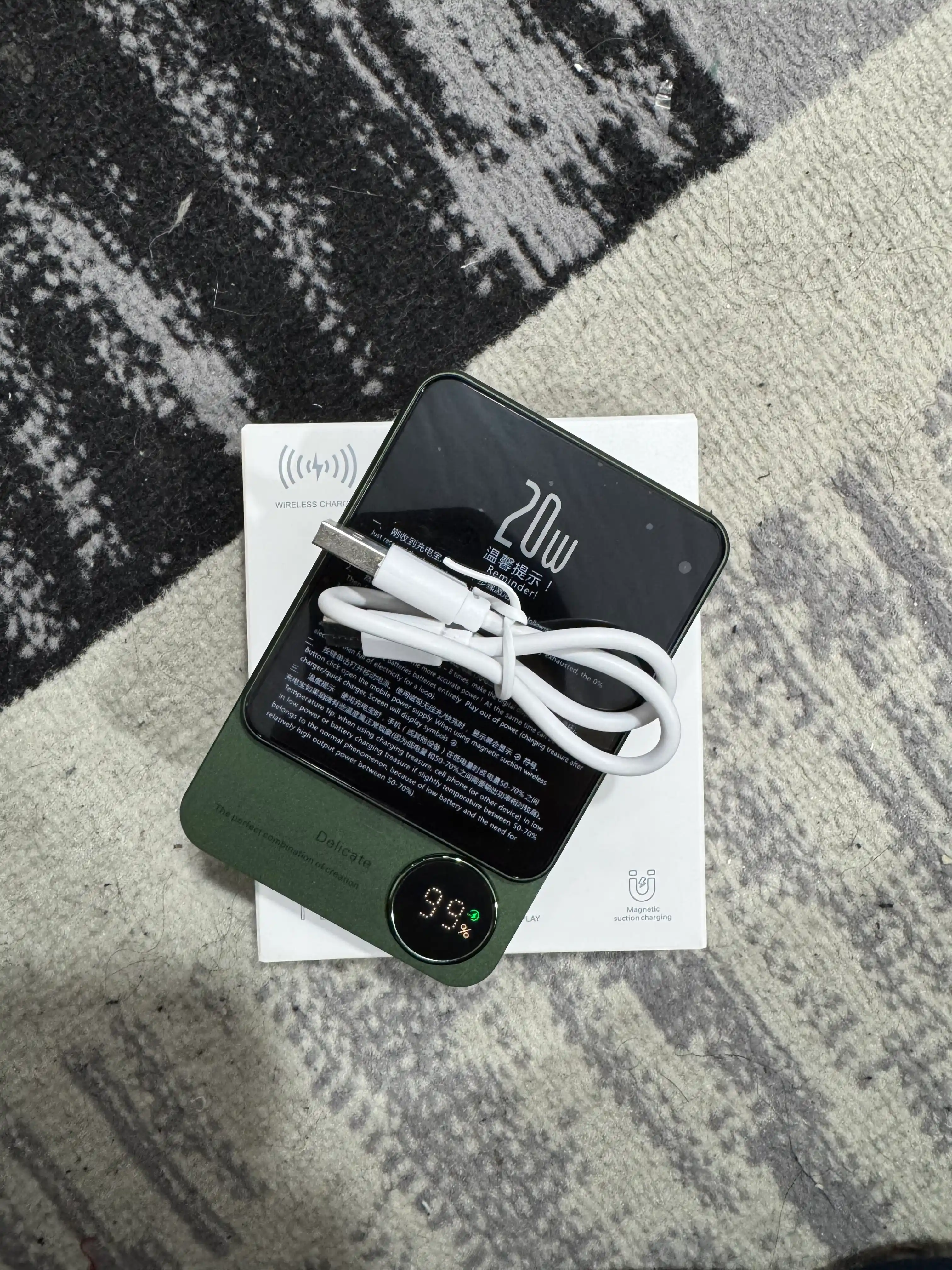Внешний аккумулятор MagSafe, PowerBank 10.000 mAh, 20 Вт магнитный, с быстрой зарядкой