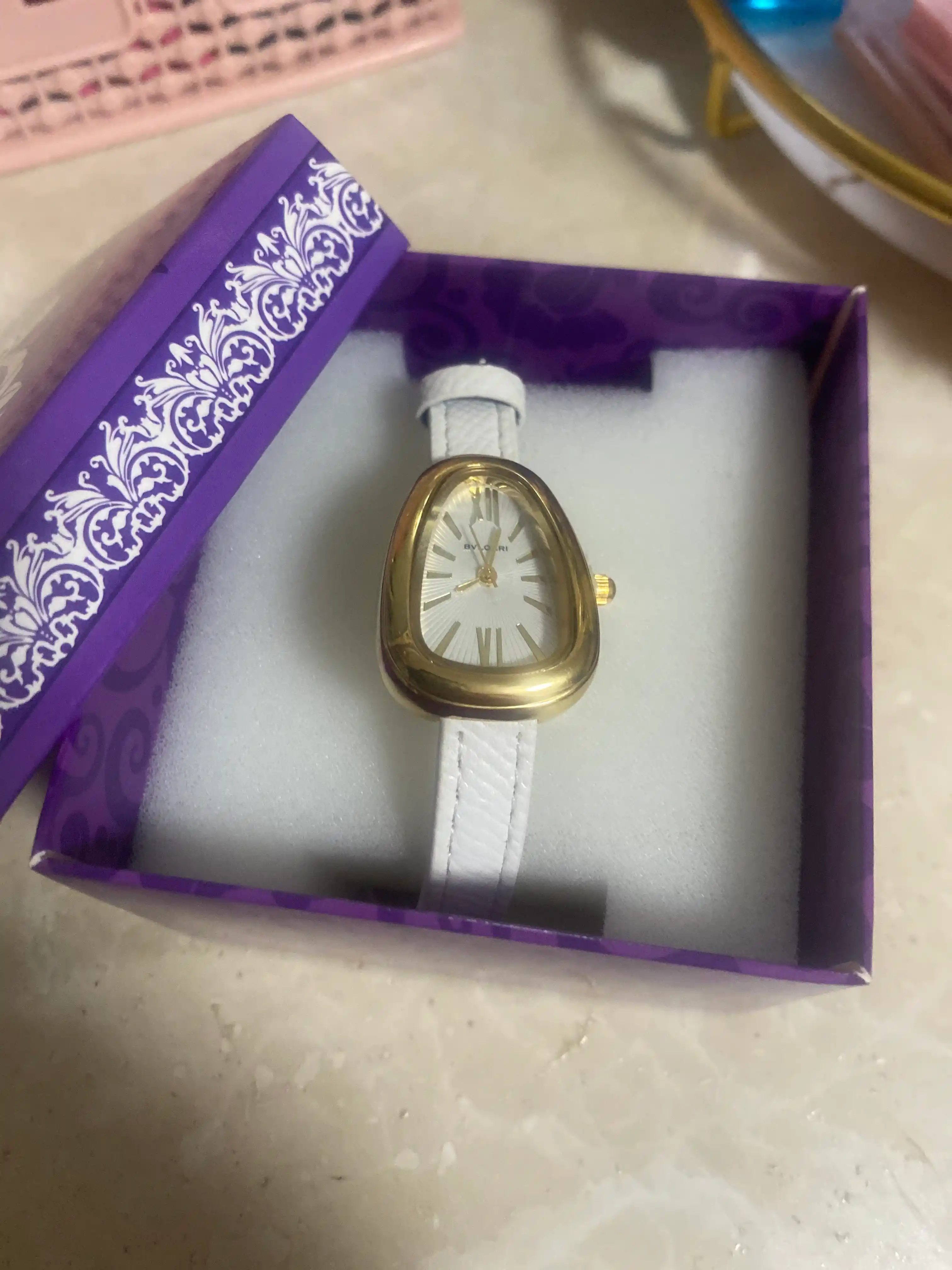 Наручные часы Bvlgari, классический дизайн,bulgari