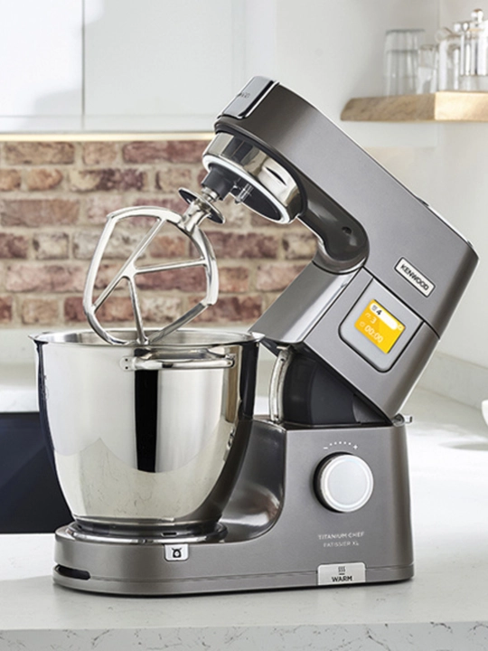 Планетарная кухонная машина Kenwood KWL90.004SI Обогреваемая посуда и весы мощностью 1400 Вт на 5 л
